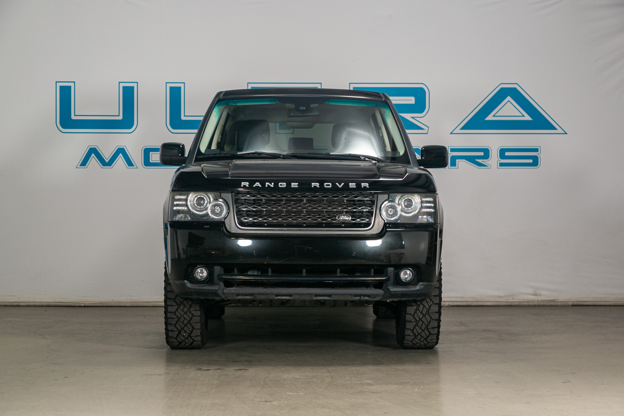 Land Rover Range Rover 4WD 4dr HSE 2011