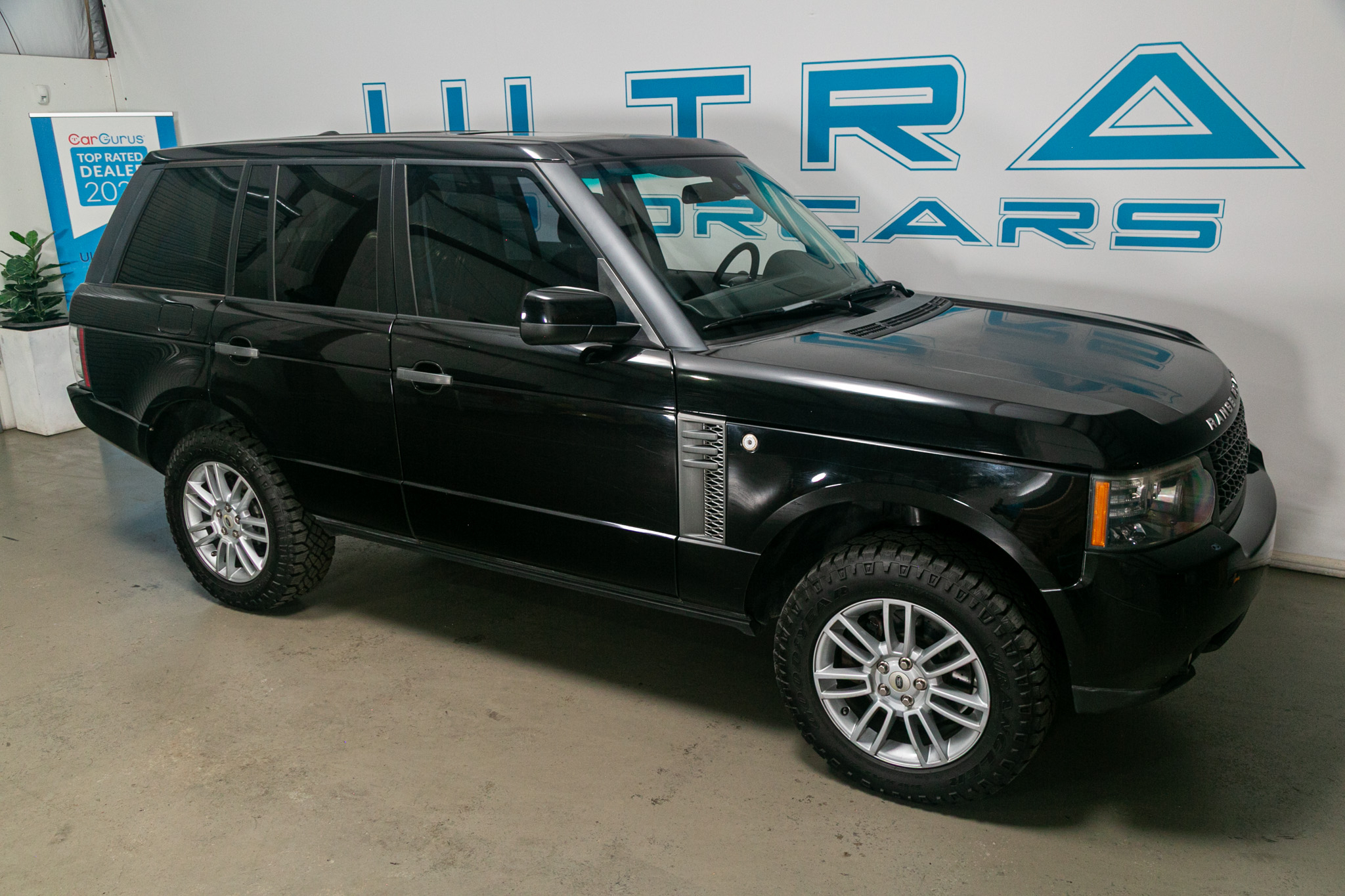 Land Rover Range Rover 4WD 4dr HSE 2011