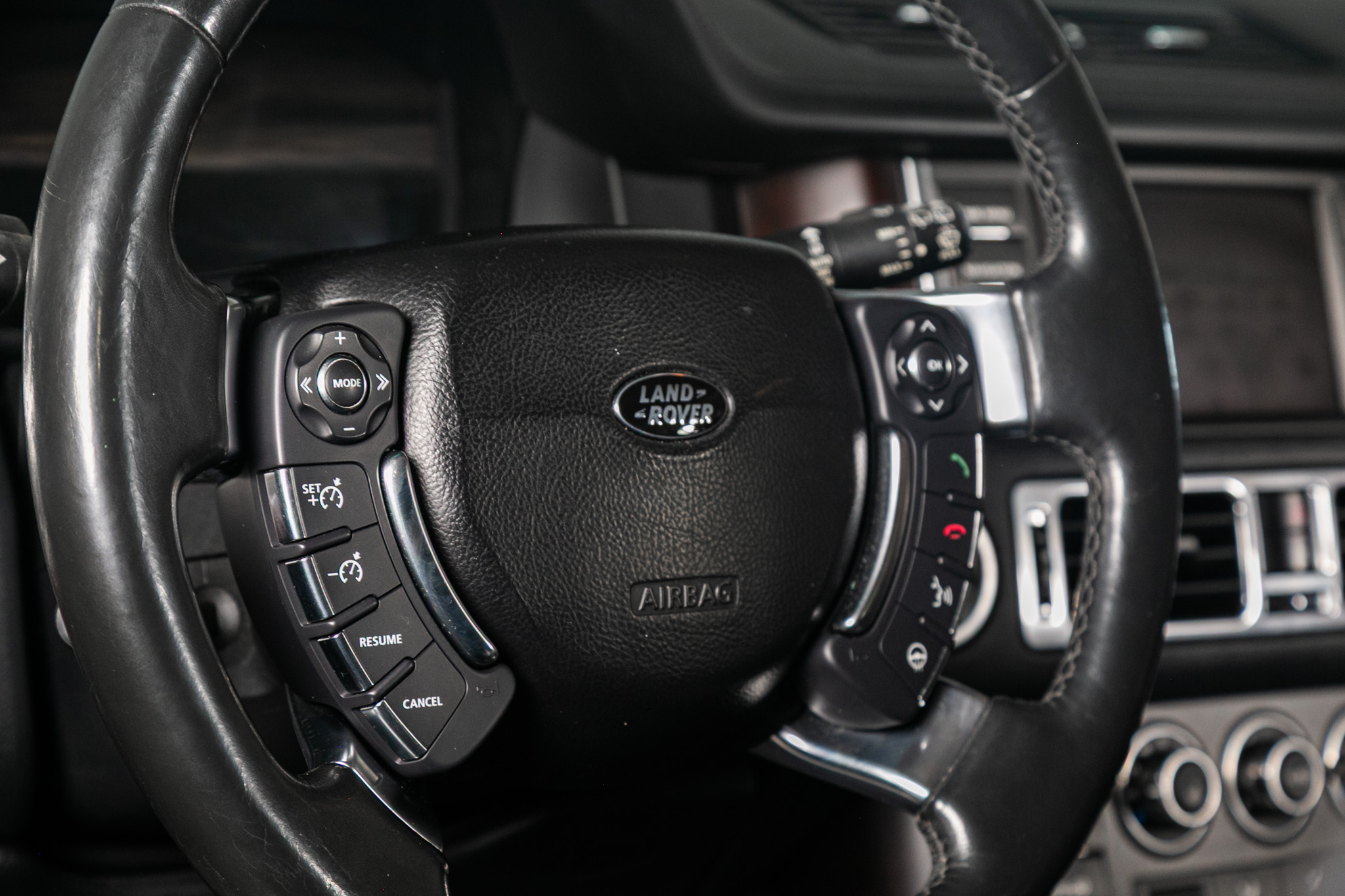 Land Rover Range Rover 4WD 4dr HSE 2011