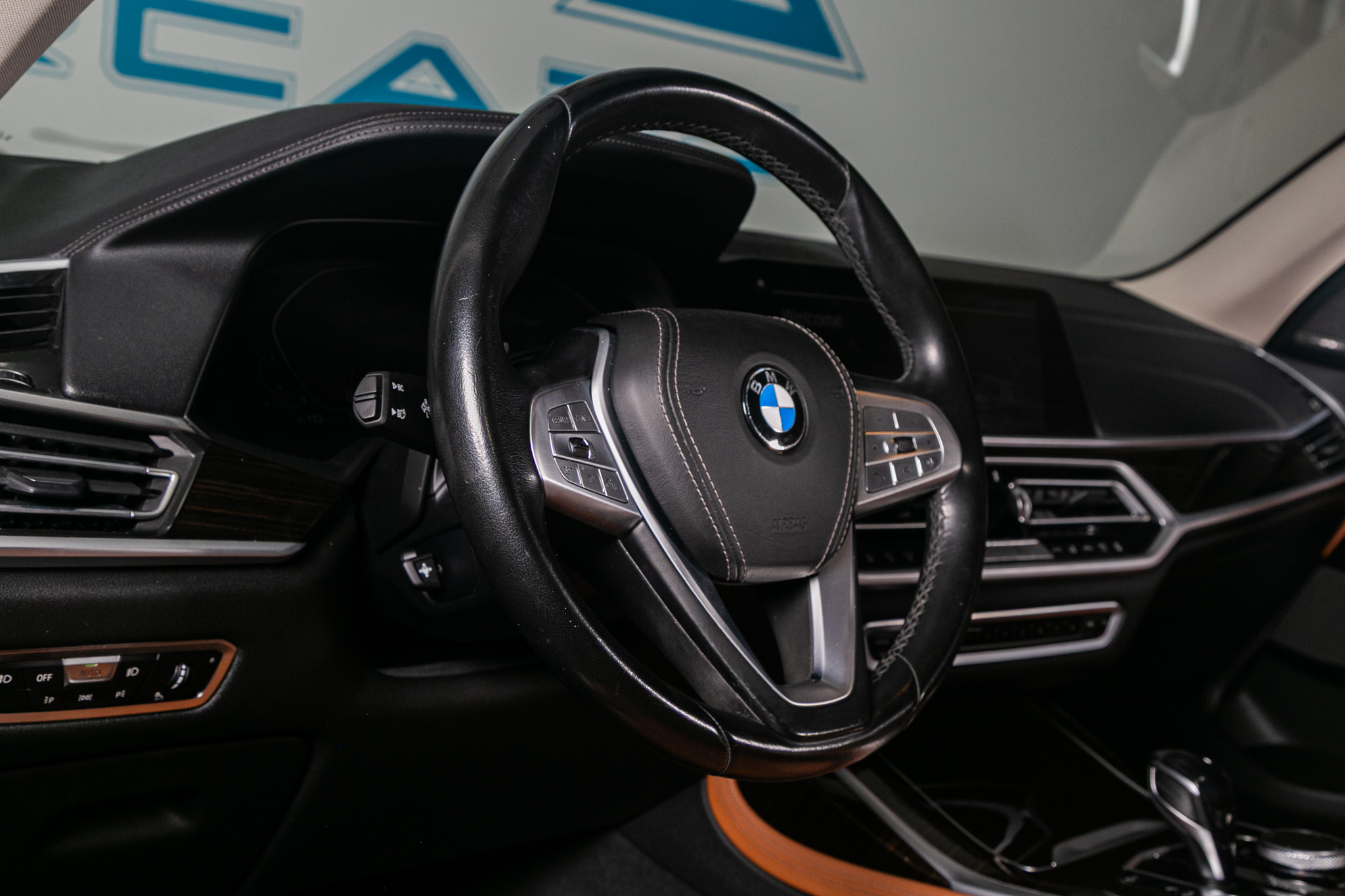 BMW X7 xDrive40i Sports Activity Vehicle 2020