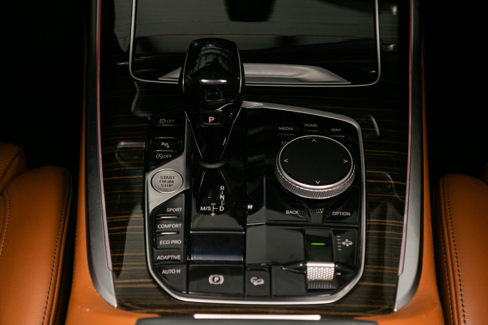 BMW X7 xDrive40i Sports Activity Vehicle 2020