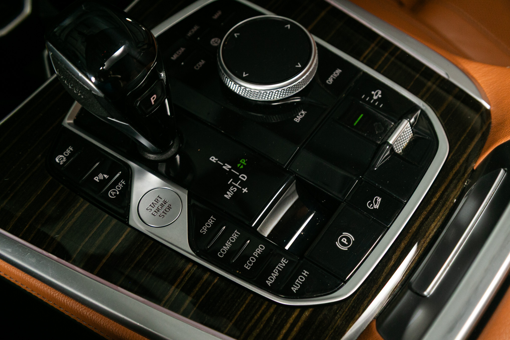 BMW X7 xDrive40i Sports Activity Vehicle 2020