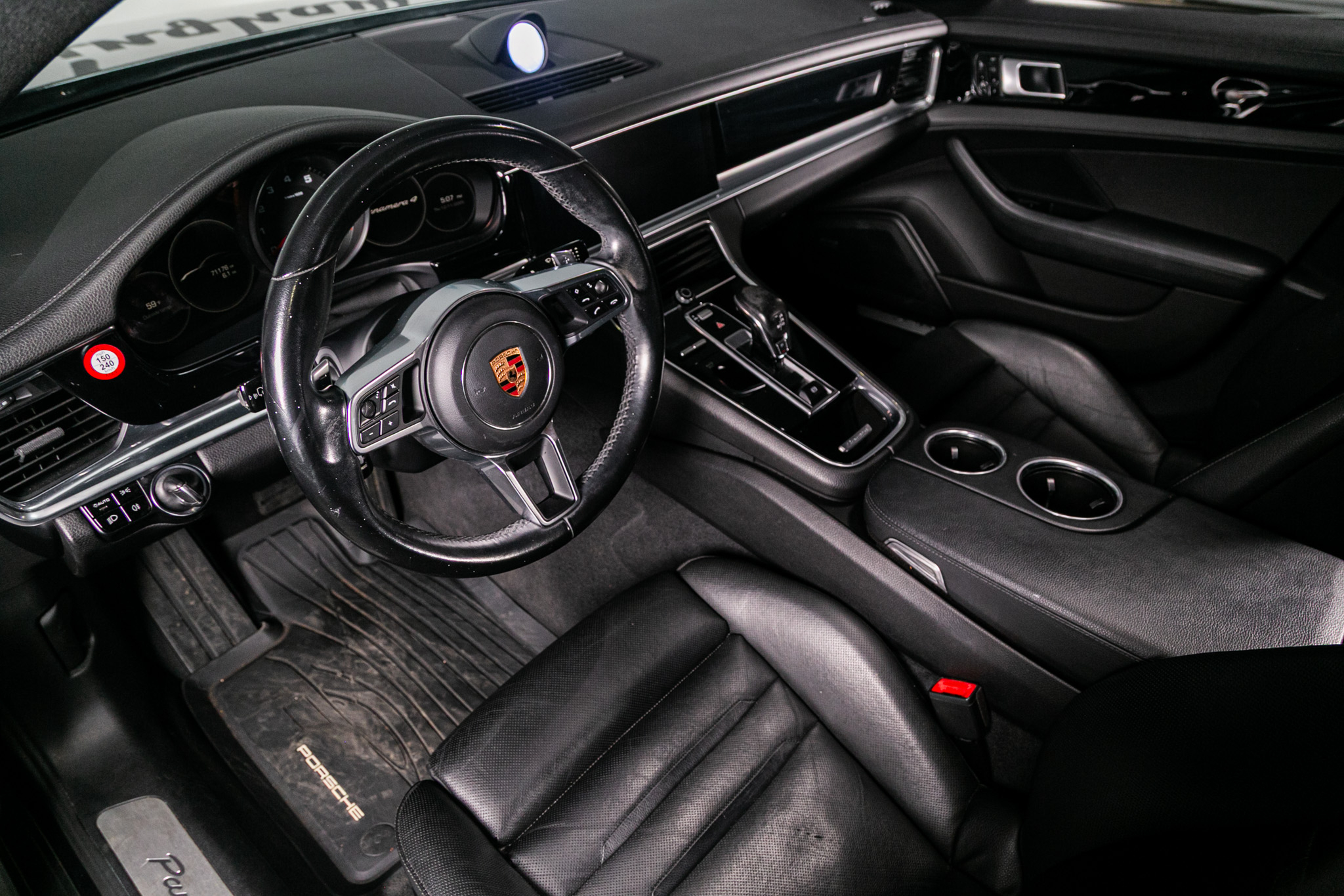 Porsche Panamera 4 2018