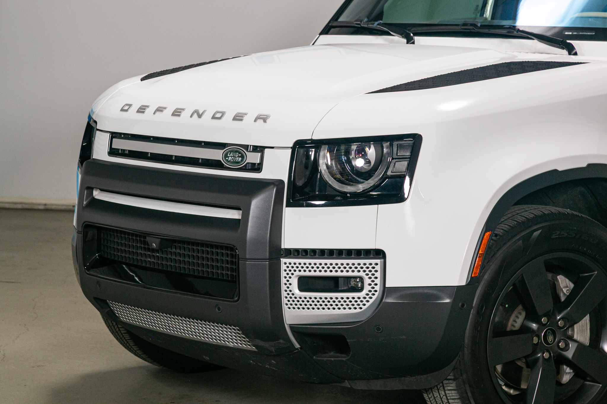 Land Rover Defender 110 SE AWD 2021