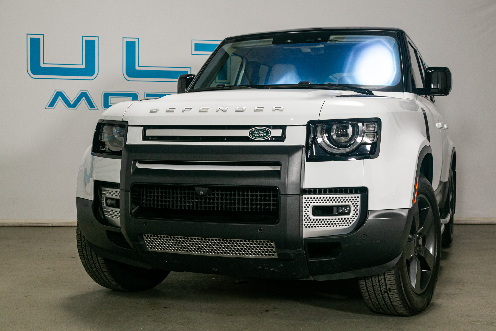 Land Rover Defender 110 SE AWD 2021