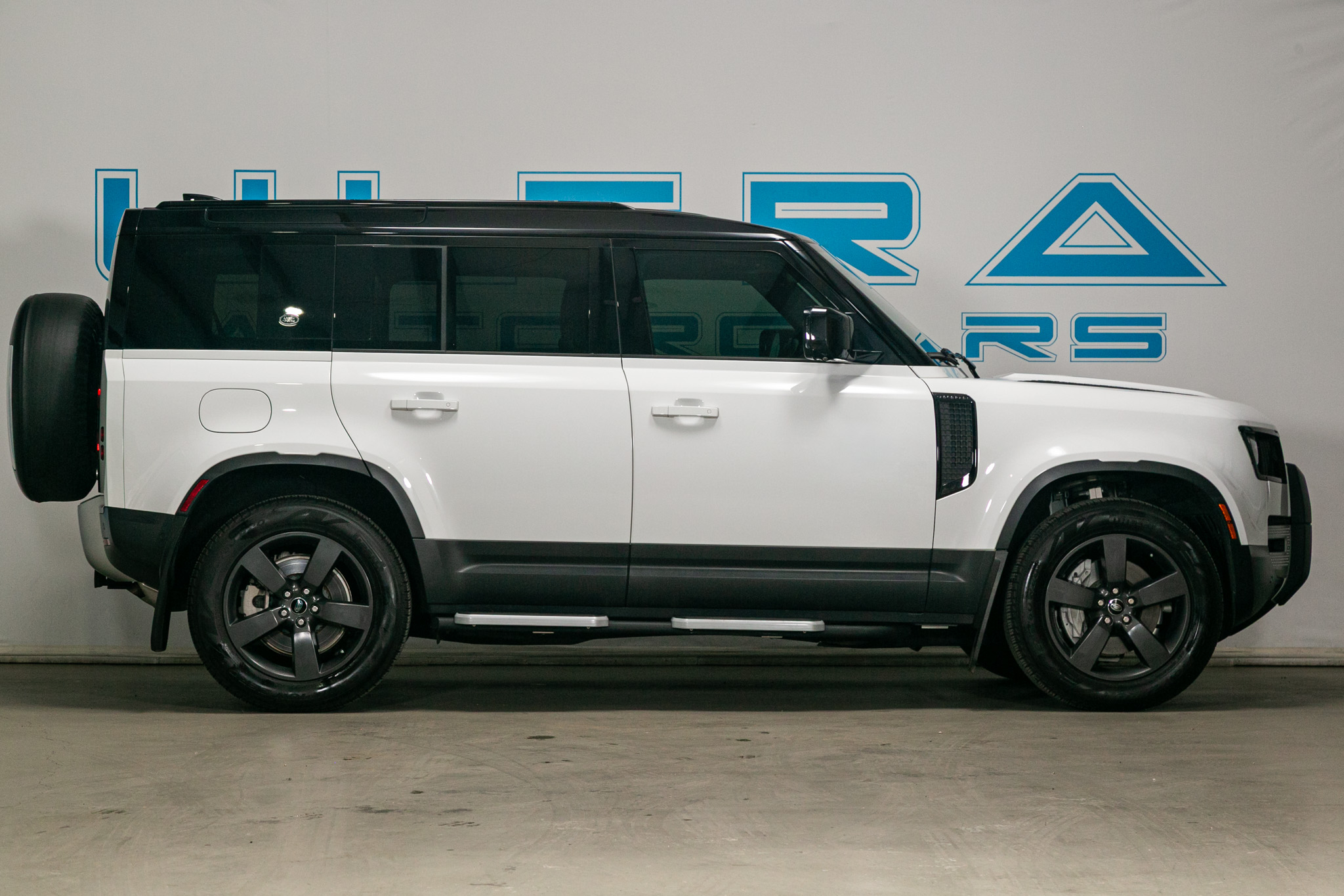 Land Rover Defender 110 SE AWD 2021