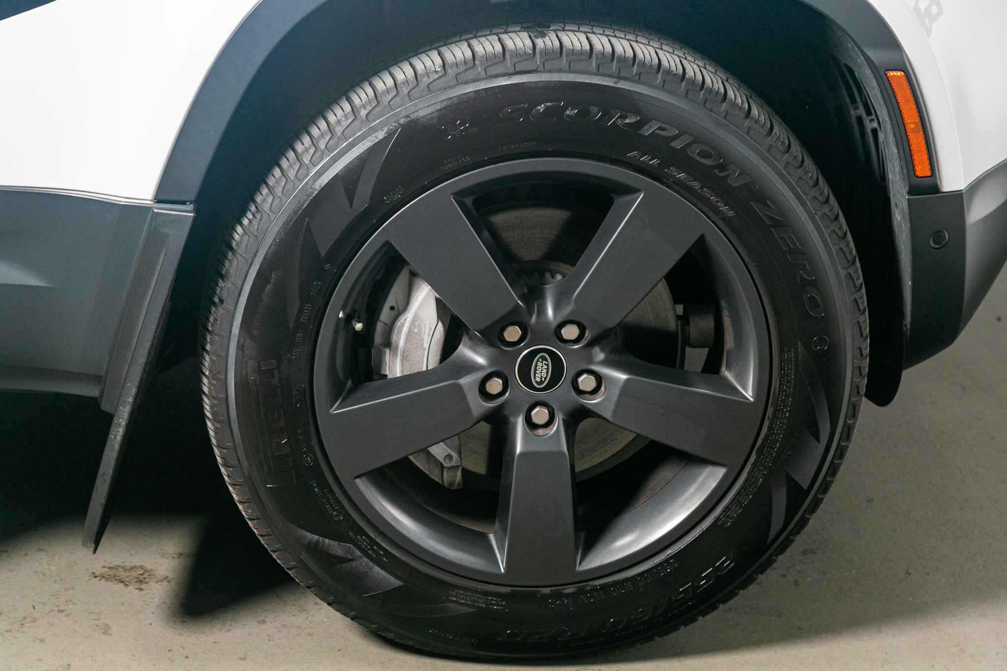 Land Rover Defender 110 SE AWD 2021