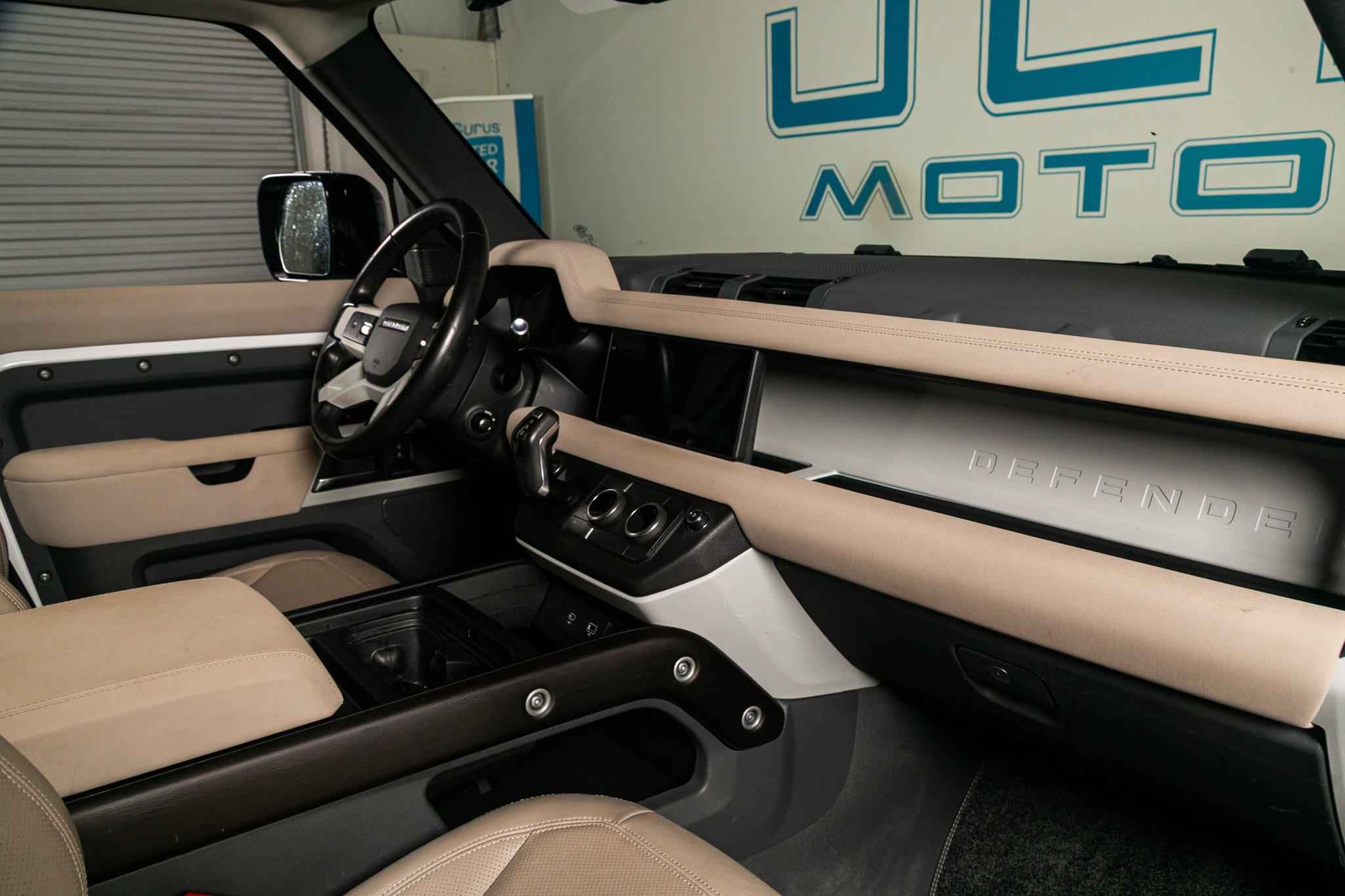 Land Rover Defender 110 SE AWD 2021