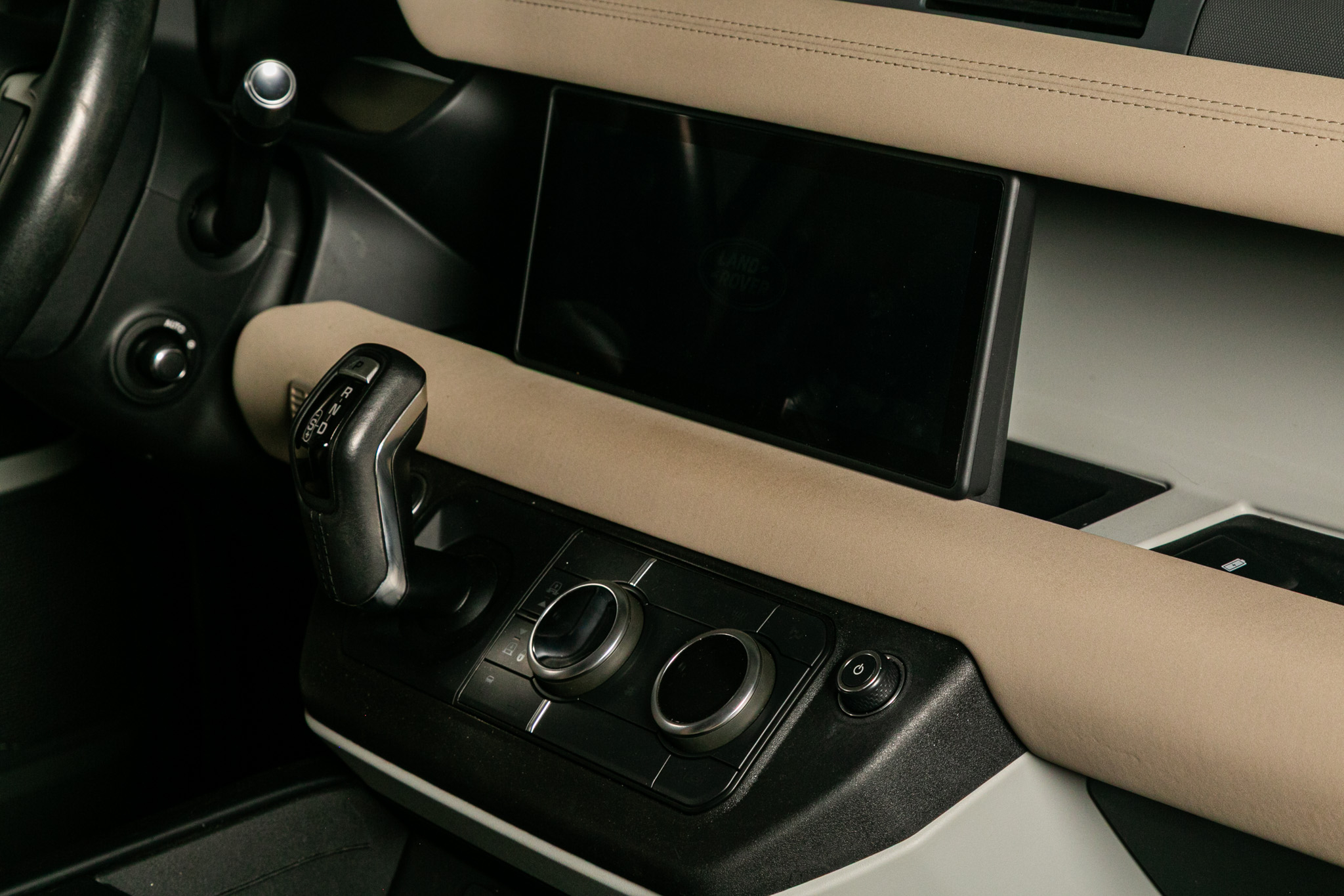 Land Rover Defender 110 SE AWD 2021