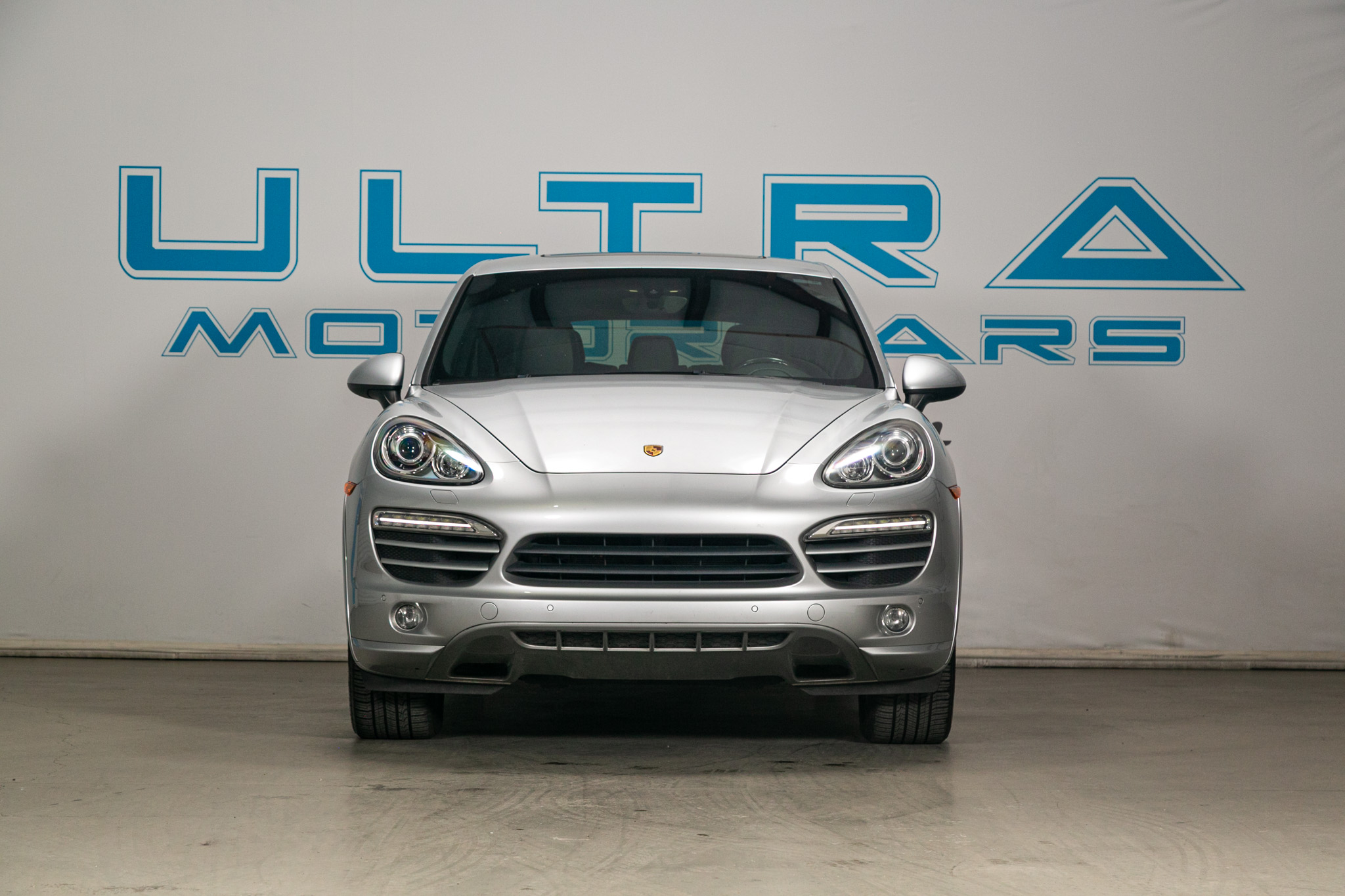 Porsche Cayenne AWD 4dr Tiptronic 2012