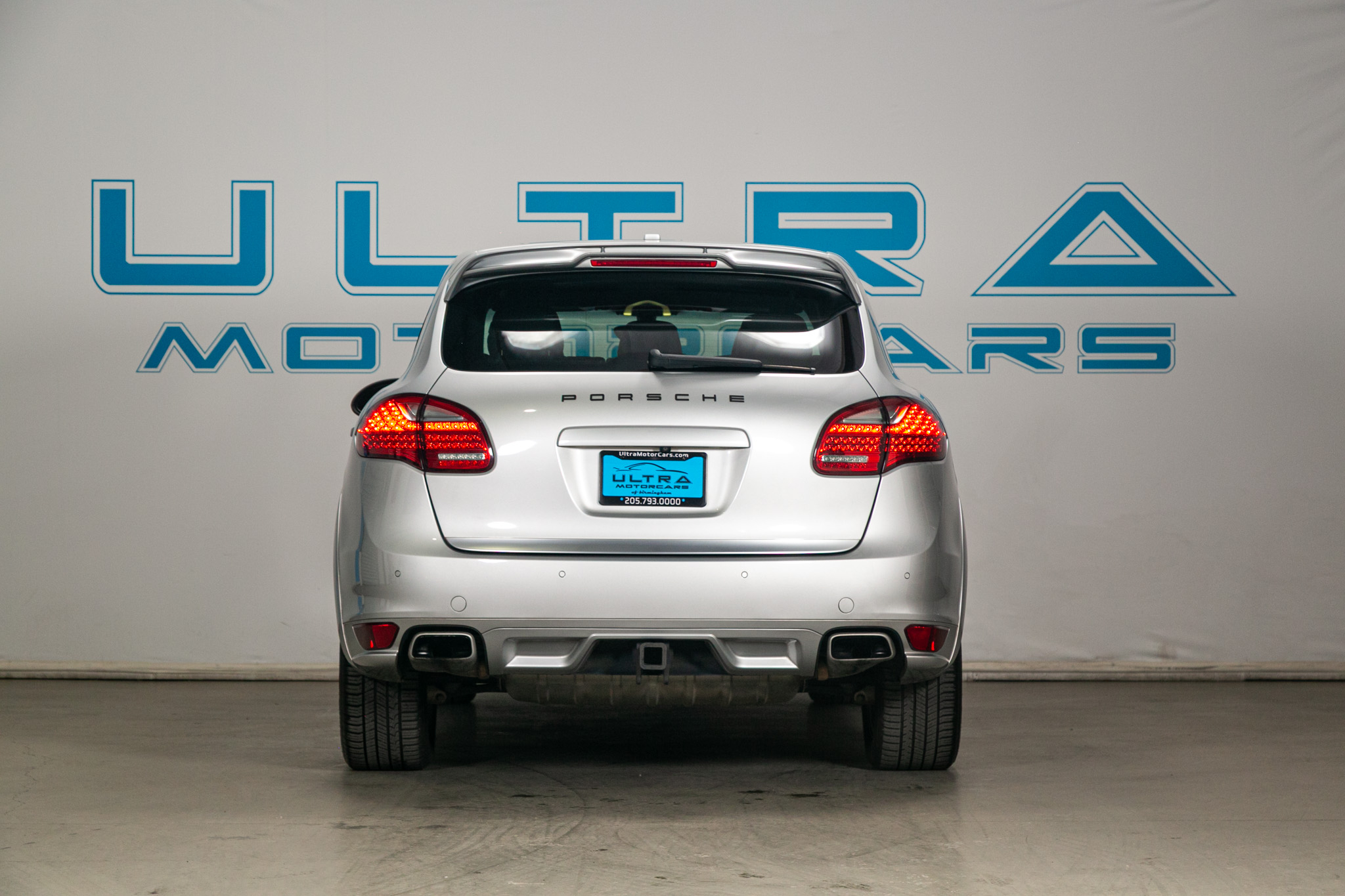 Porsche Cayenne AWD 4dr Tiptronic 2012