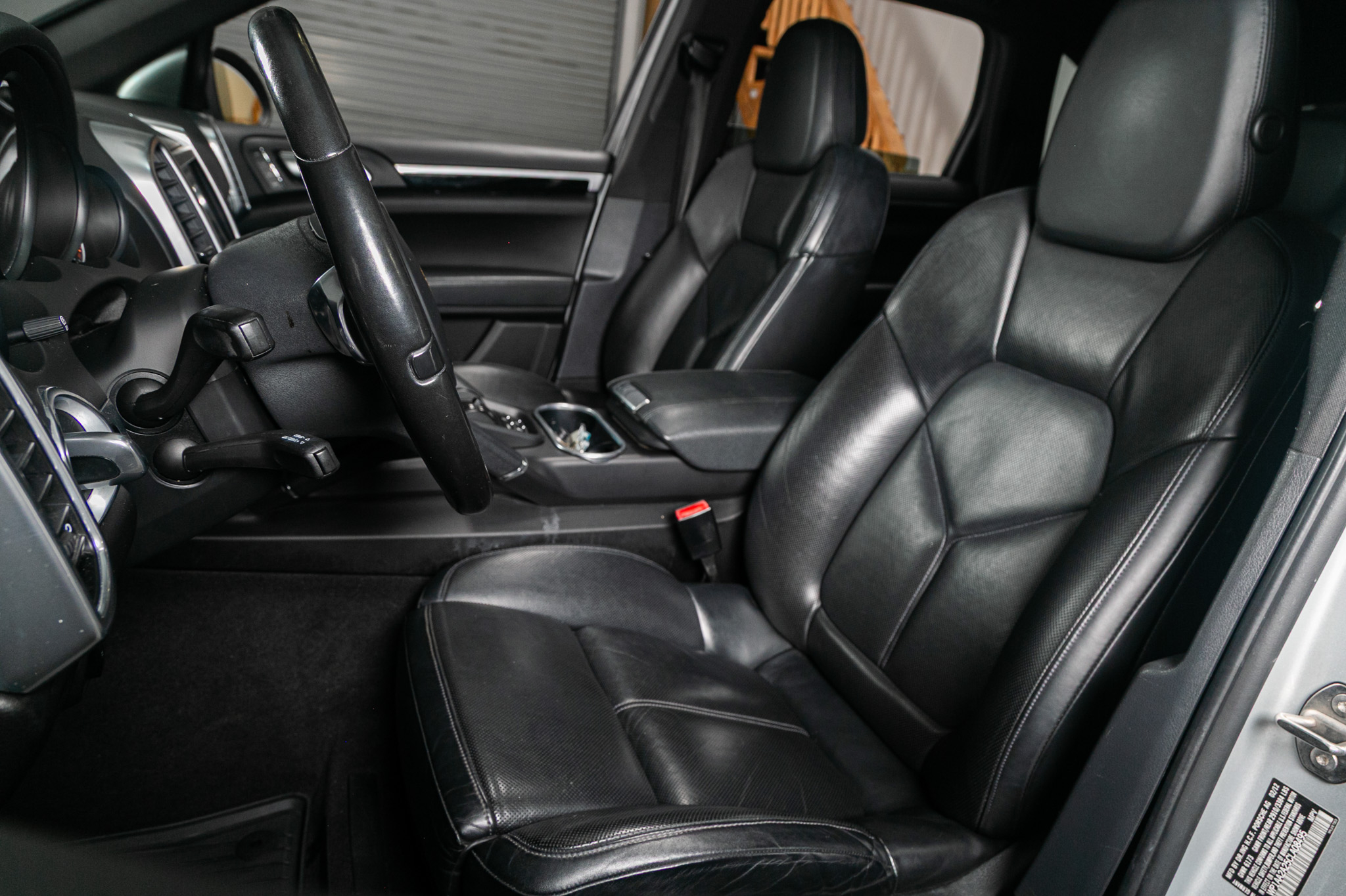 Porsche Cayenne AWD 4dr Tiptronic 2012