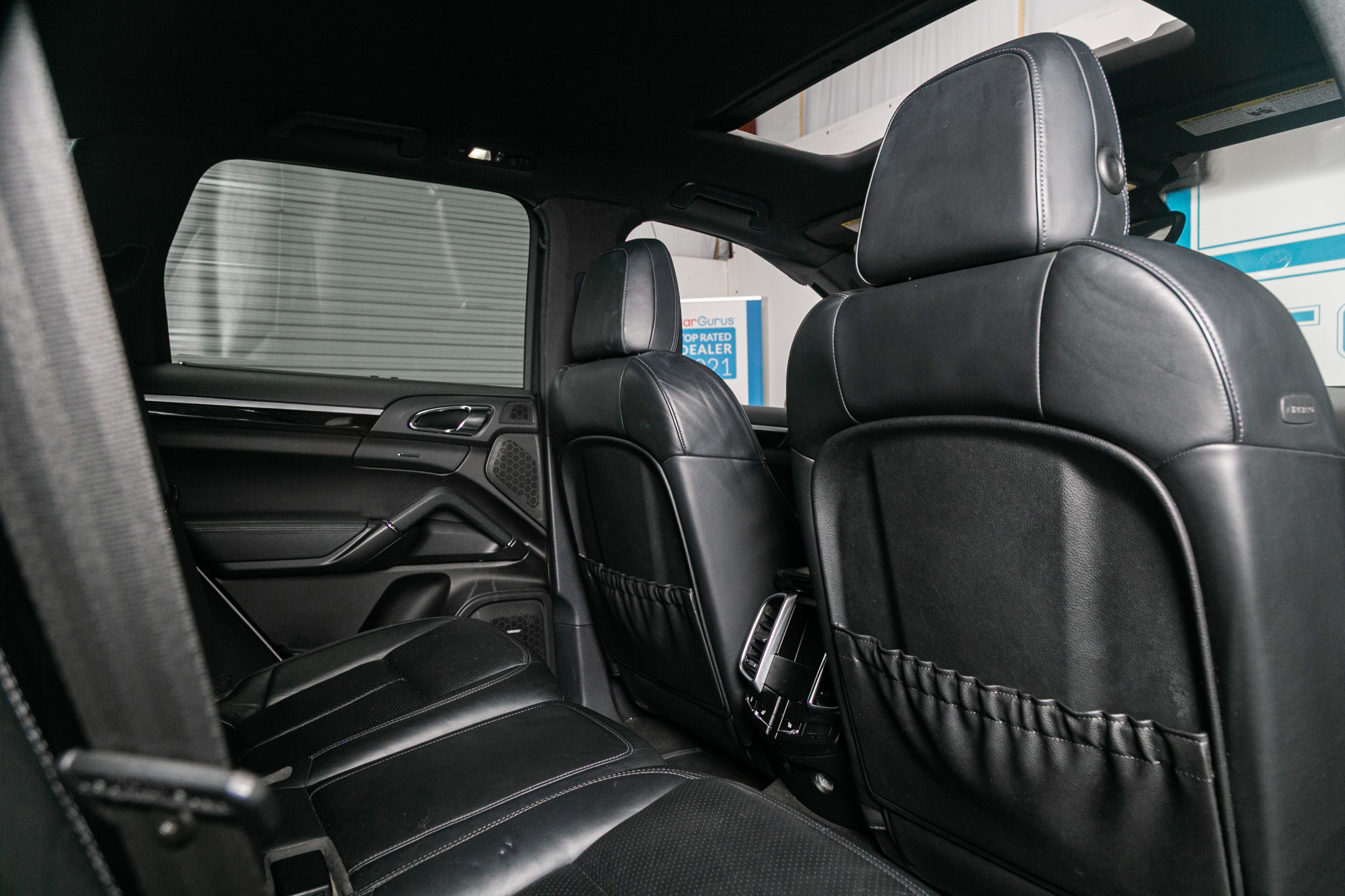 Porsche Cayenne AWD 4dr Tiptronic 2012