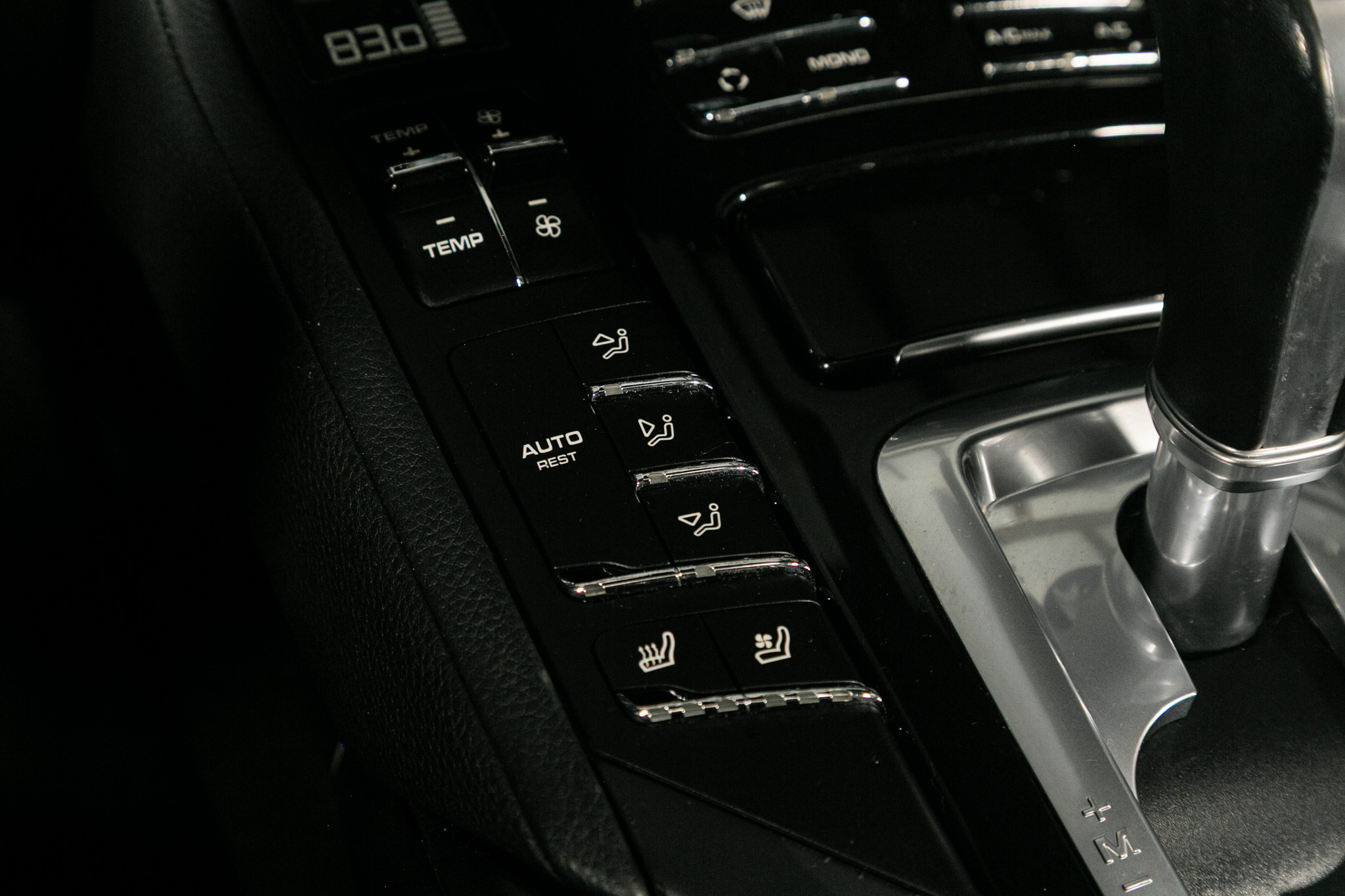 Porsche Cayenne AWD 4dr Tiptronic 2012