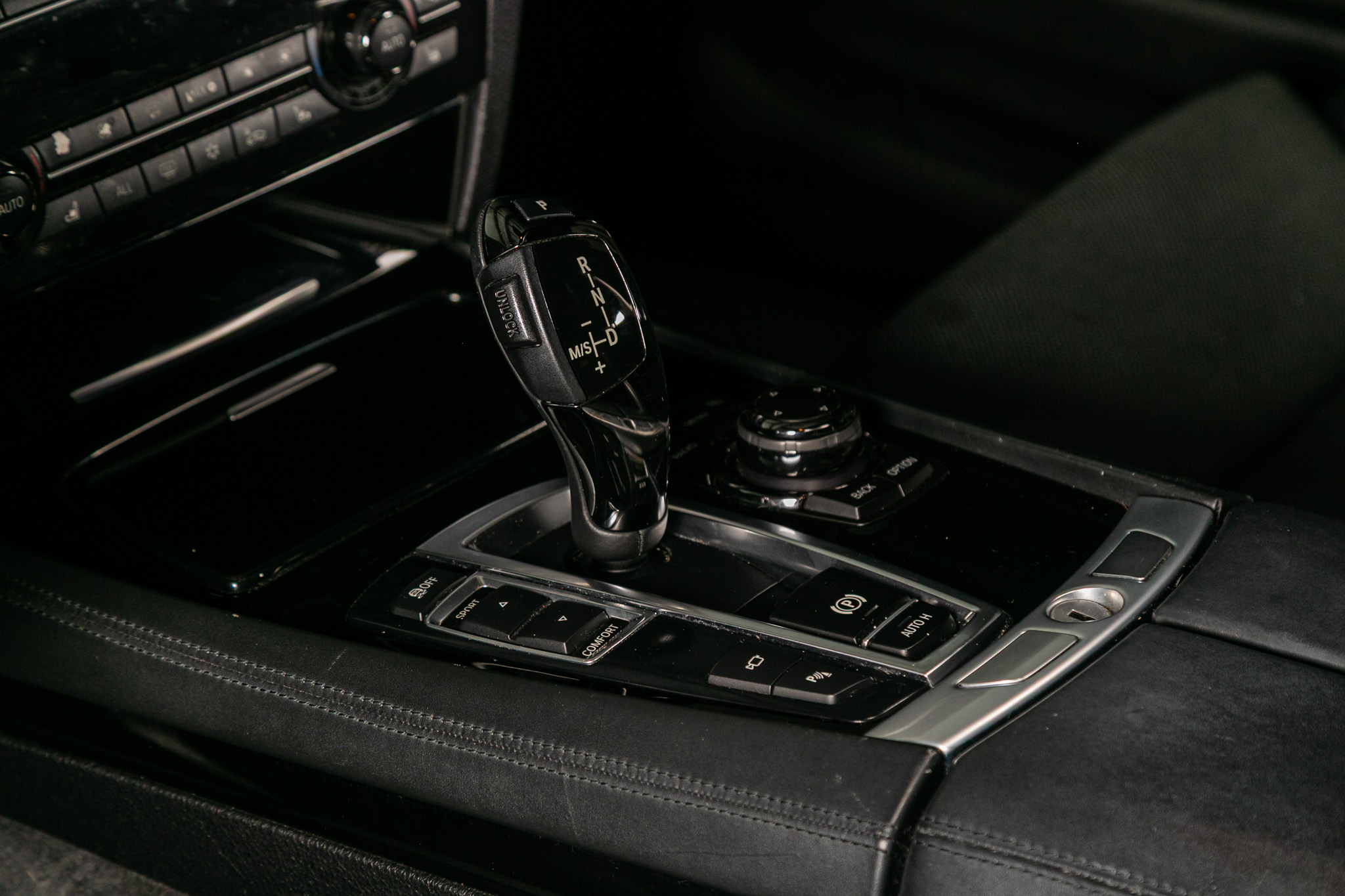 BMW 7 Series ALPINA B7 xDrive Sedan 2012