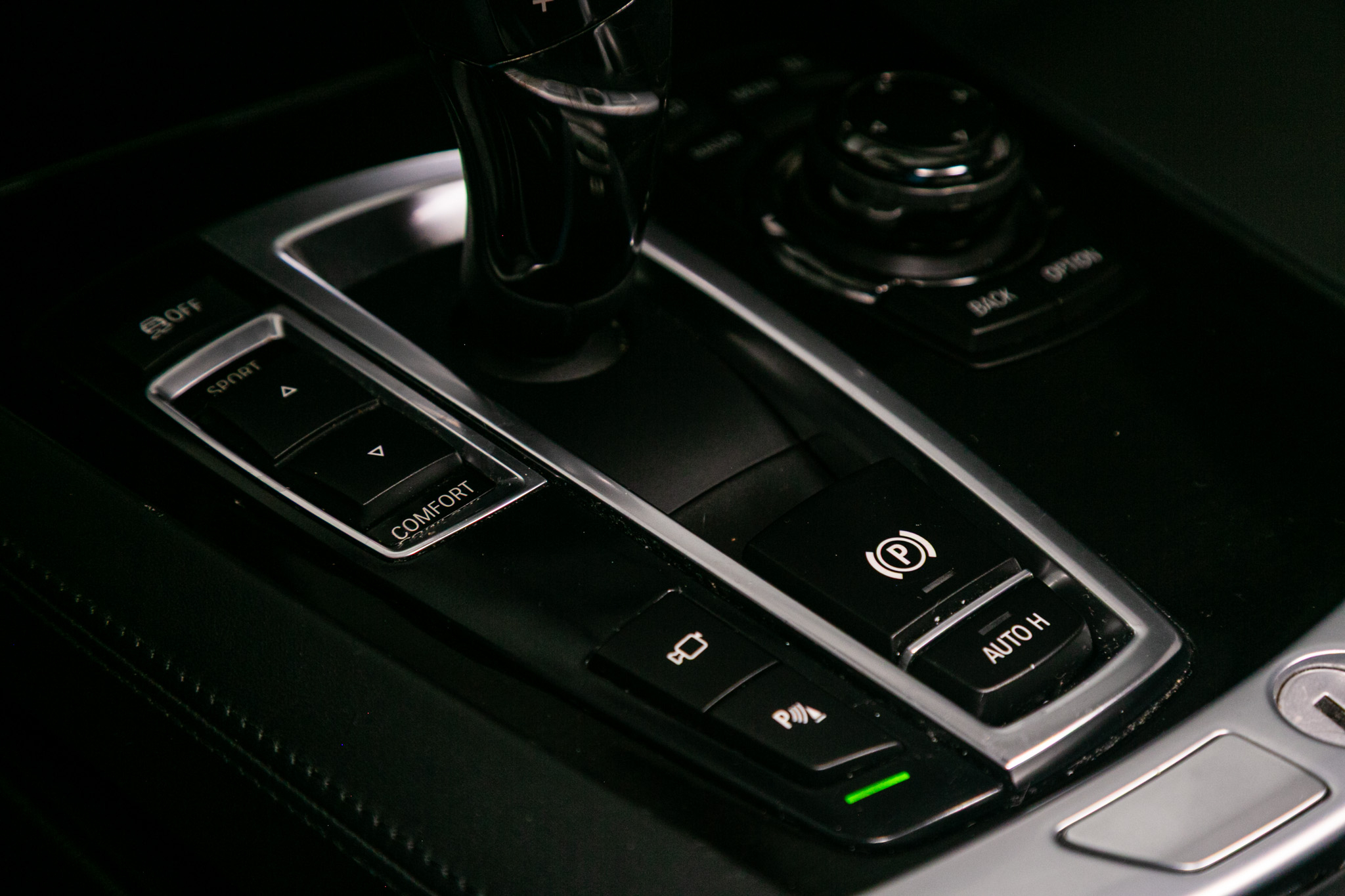 BMW 7 Series ALPINA B7 xDrive Sedan 2012