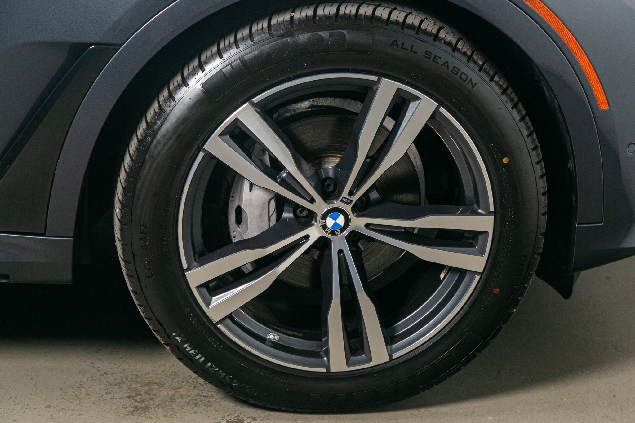 BMW X7 xDrive40i Sports Activity Vehicle 2019