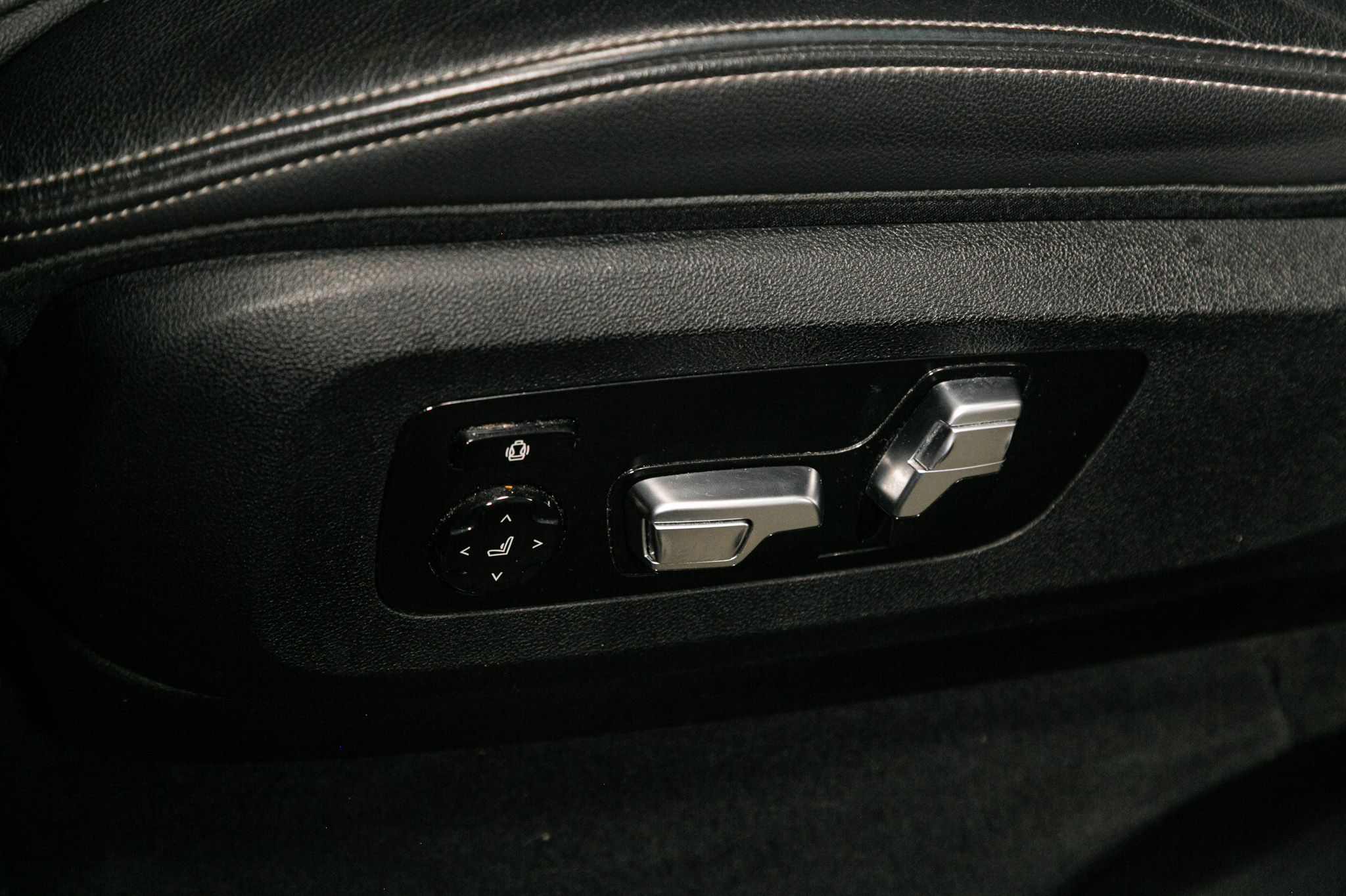 BMW X7 xDrive40i Sports Activity Vehicle 2019