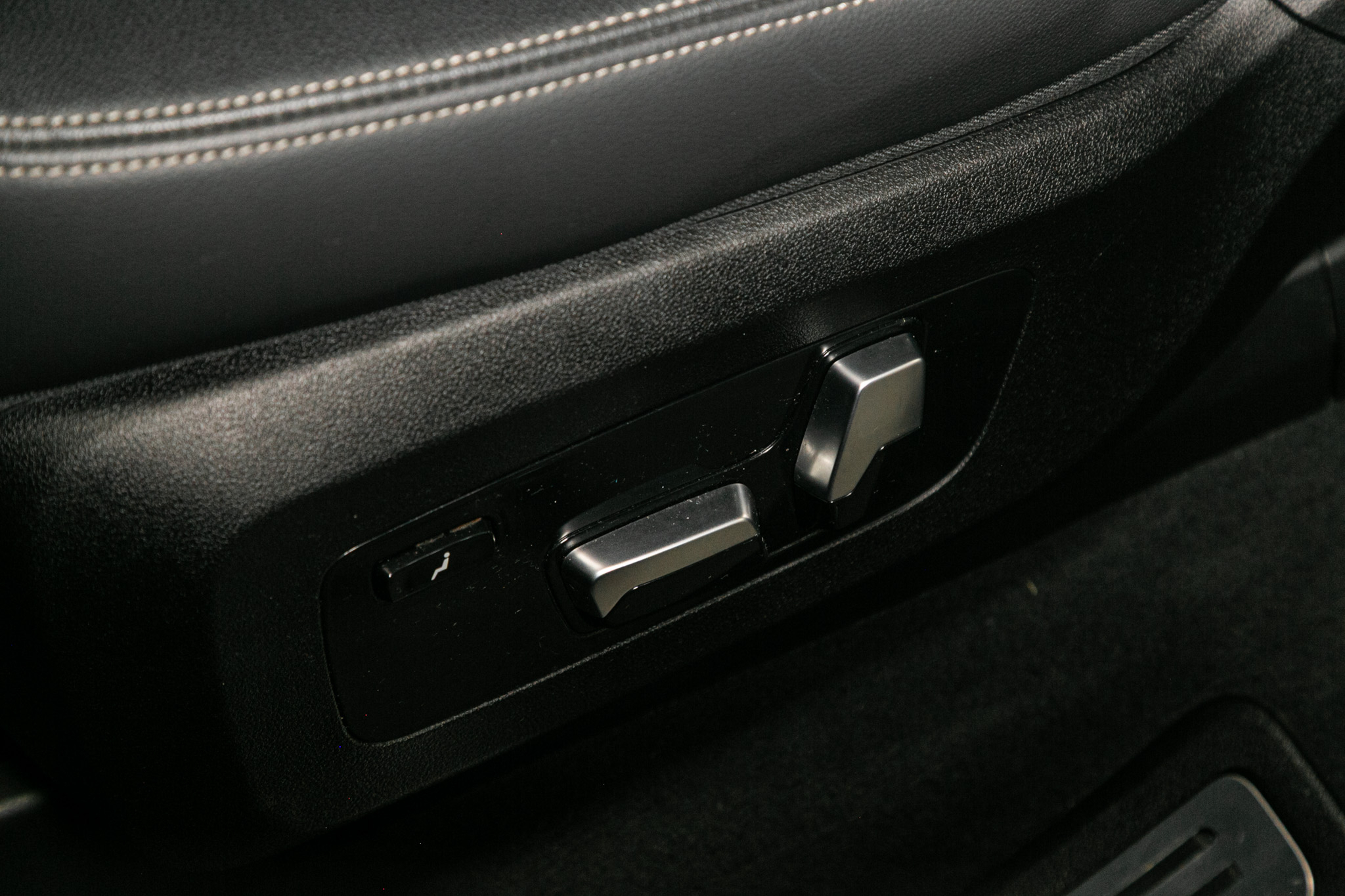 BMW X7 xDrive40i Sports Activity Vehicle 2019