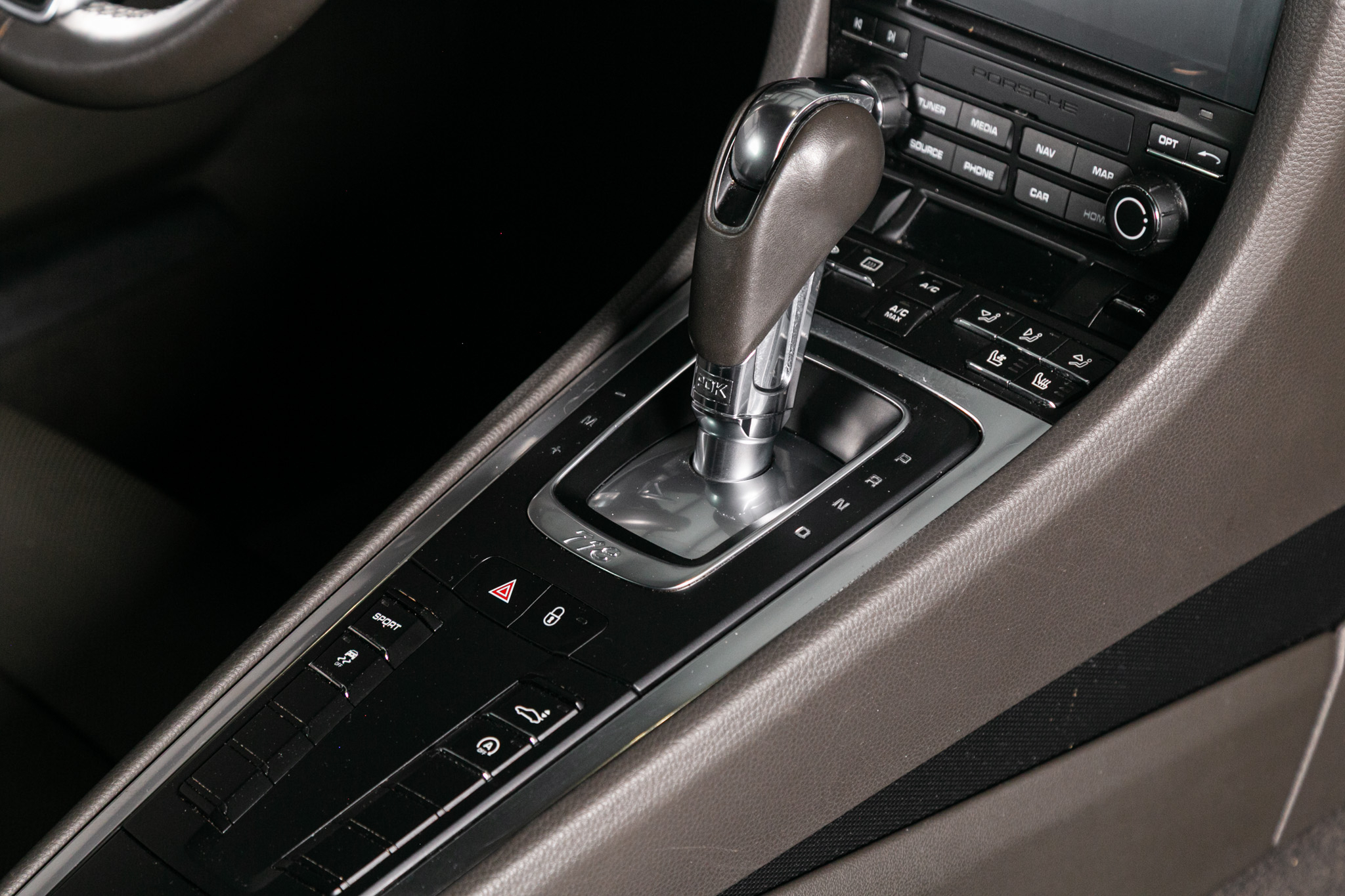 Porsche 718 Cayman Coupe 2018