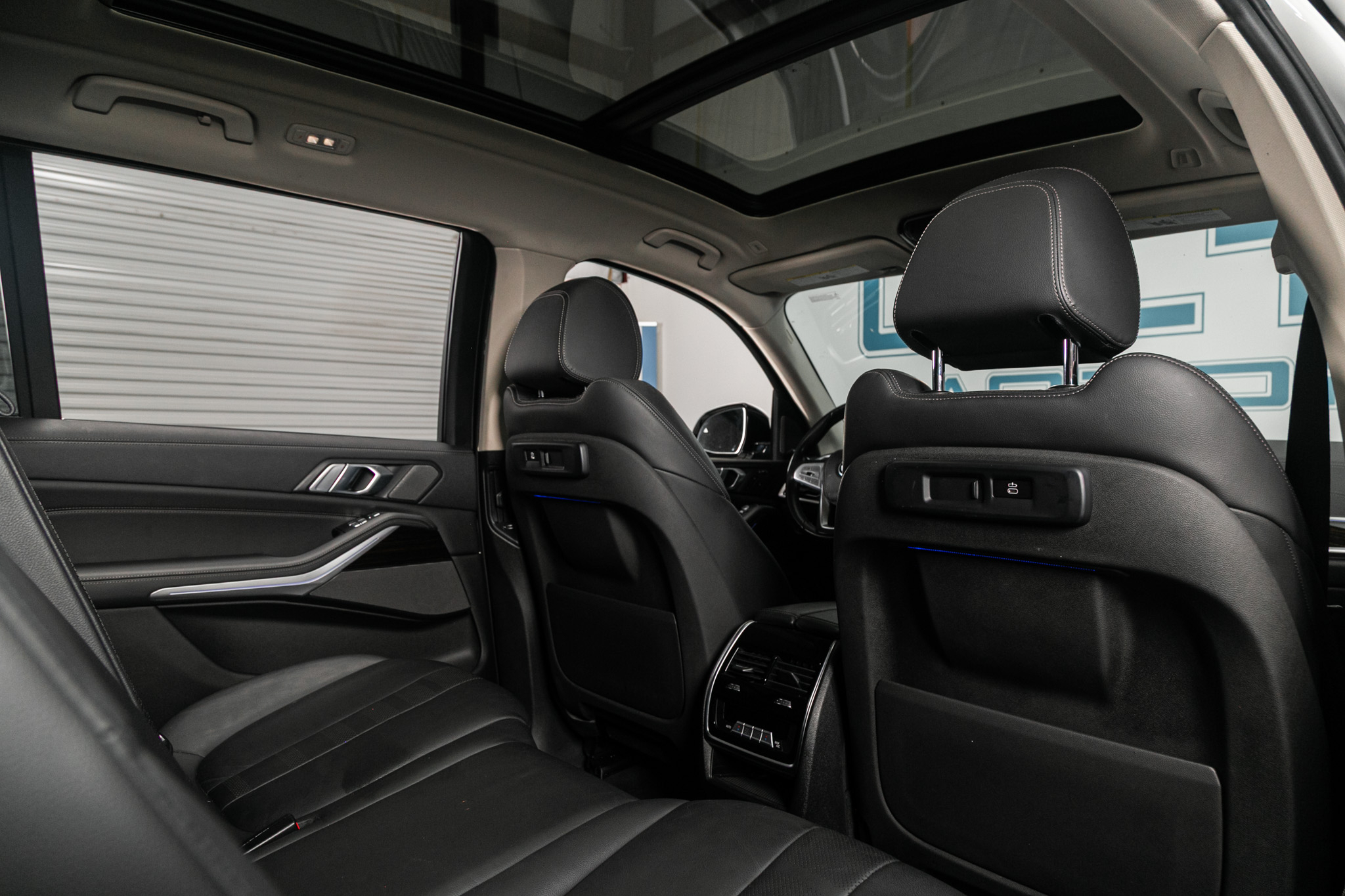 BMW X7 xDrive40i Sports Activity Vehicle 2020