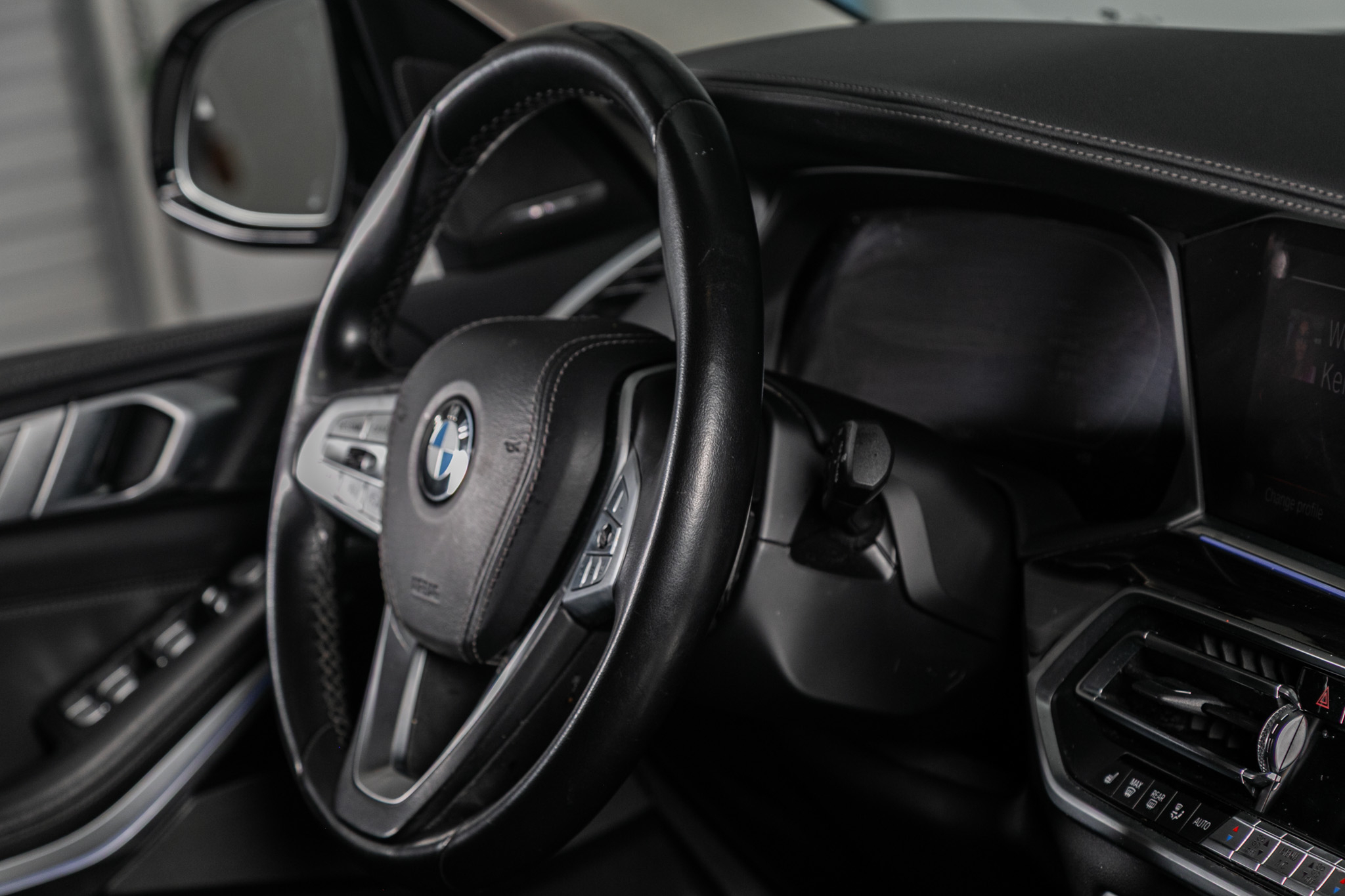 BMW X7 xDrive40i Sports Activity Vehicle 2020