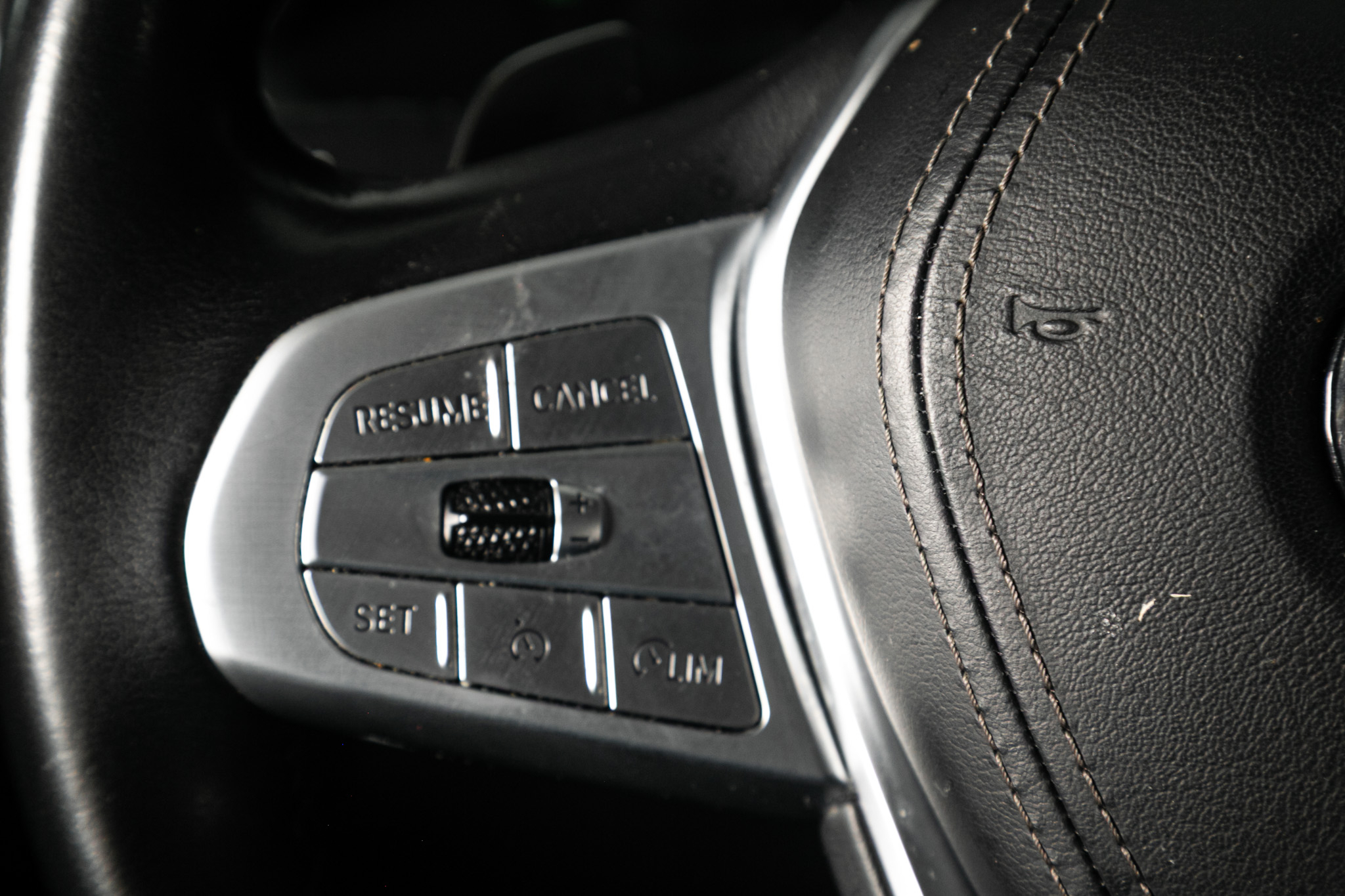 BMW X7 xDrive40i Sports Activity Vehicle 2020