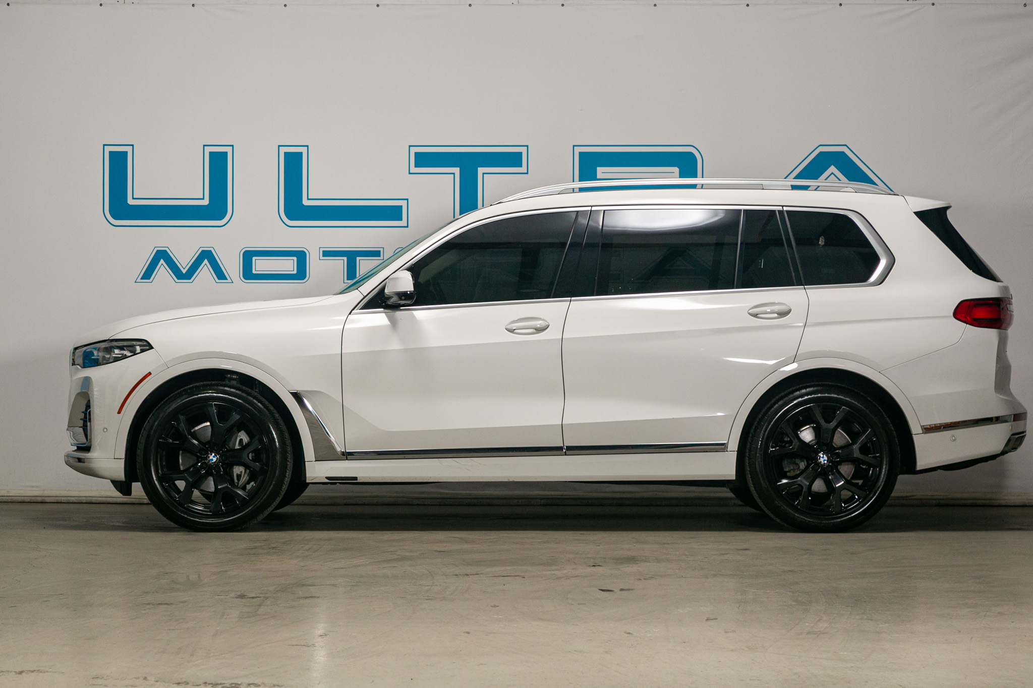 BMW X7 xDrive40i Sports Activity Vehicle 2020