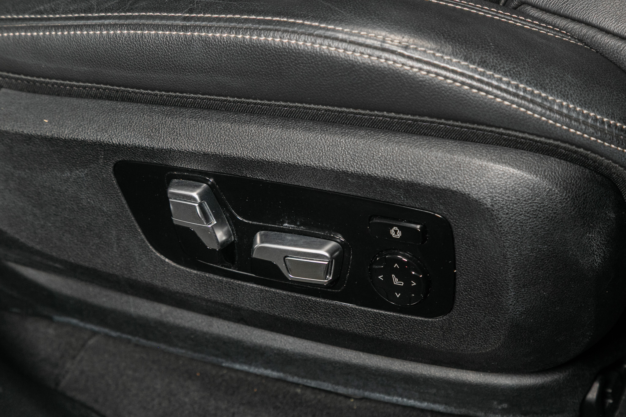 BMW X7 xDrive50i Sports Activity Vehicle 2019