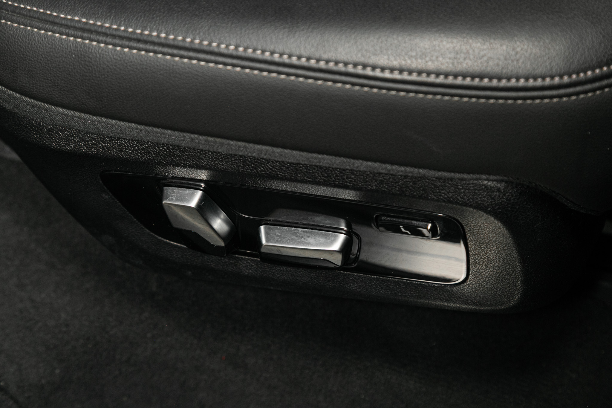 BMW X7 xDrive50i Sports Activity Vehicle 2019