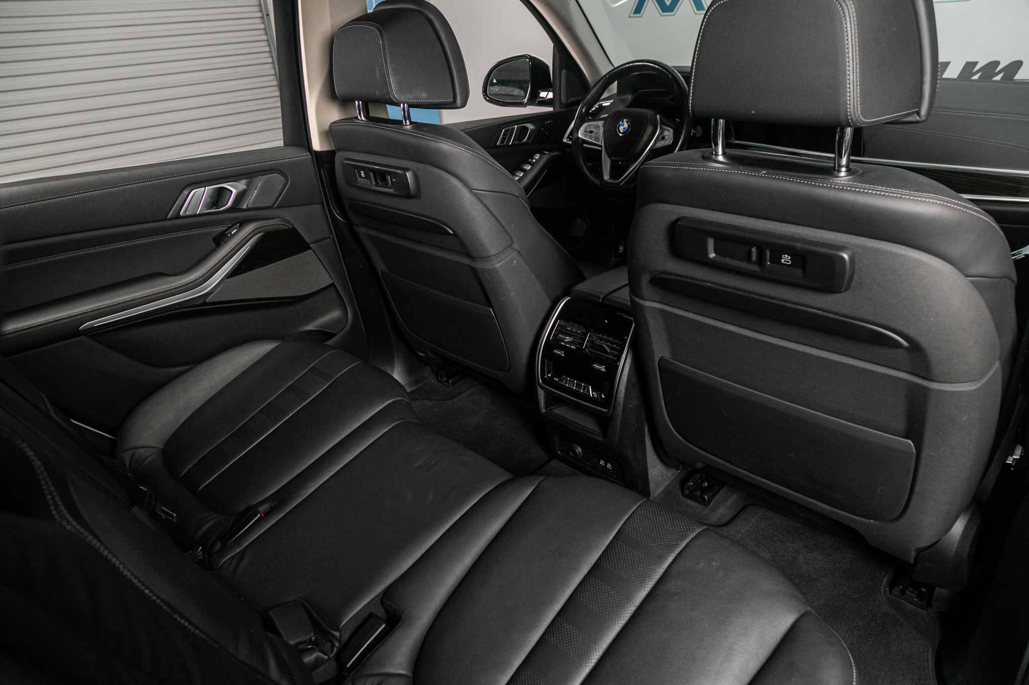 BMW X7 xDrive50i Sports Activity Vehicle 2019