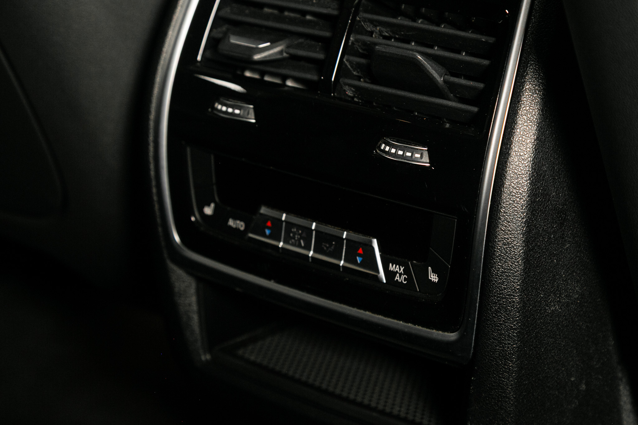 BMW X7 xDrive50i Sports Activity Vehicle 2019