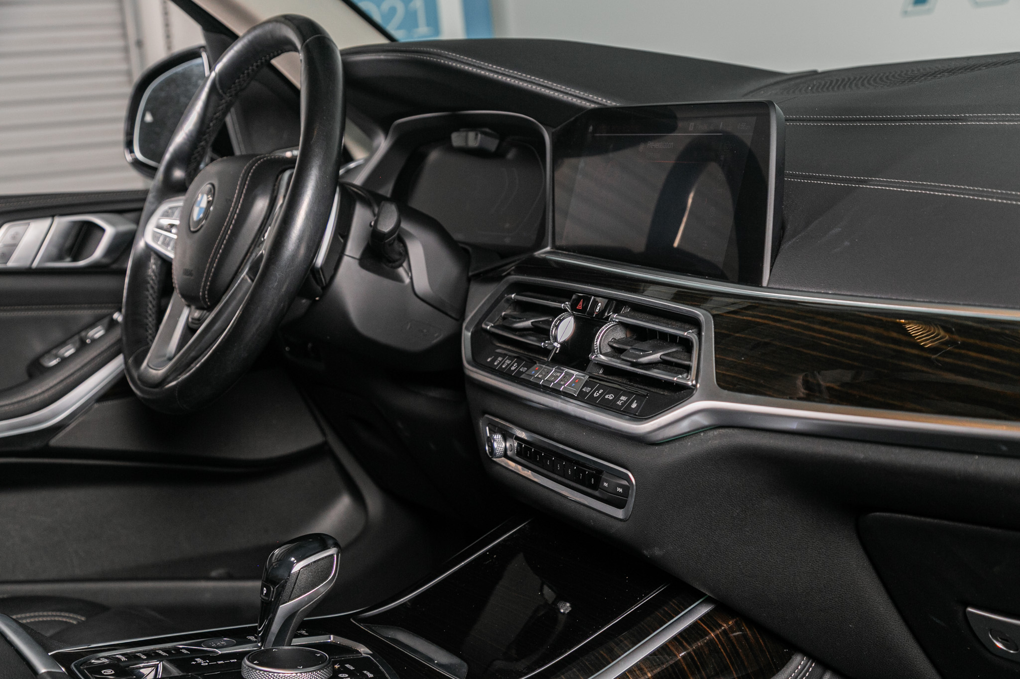 BMW X7 xDrive50i Sports Activity Vehicle 2019