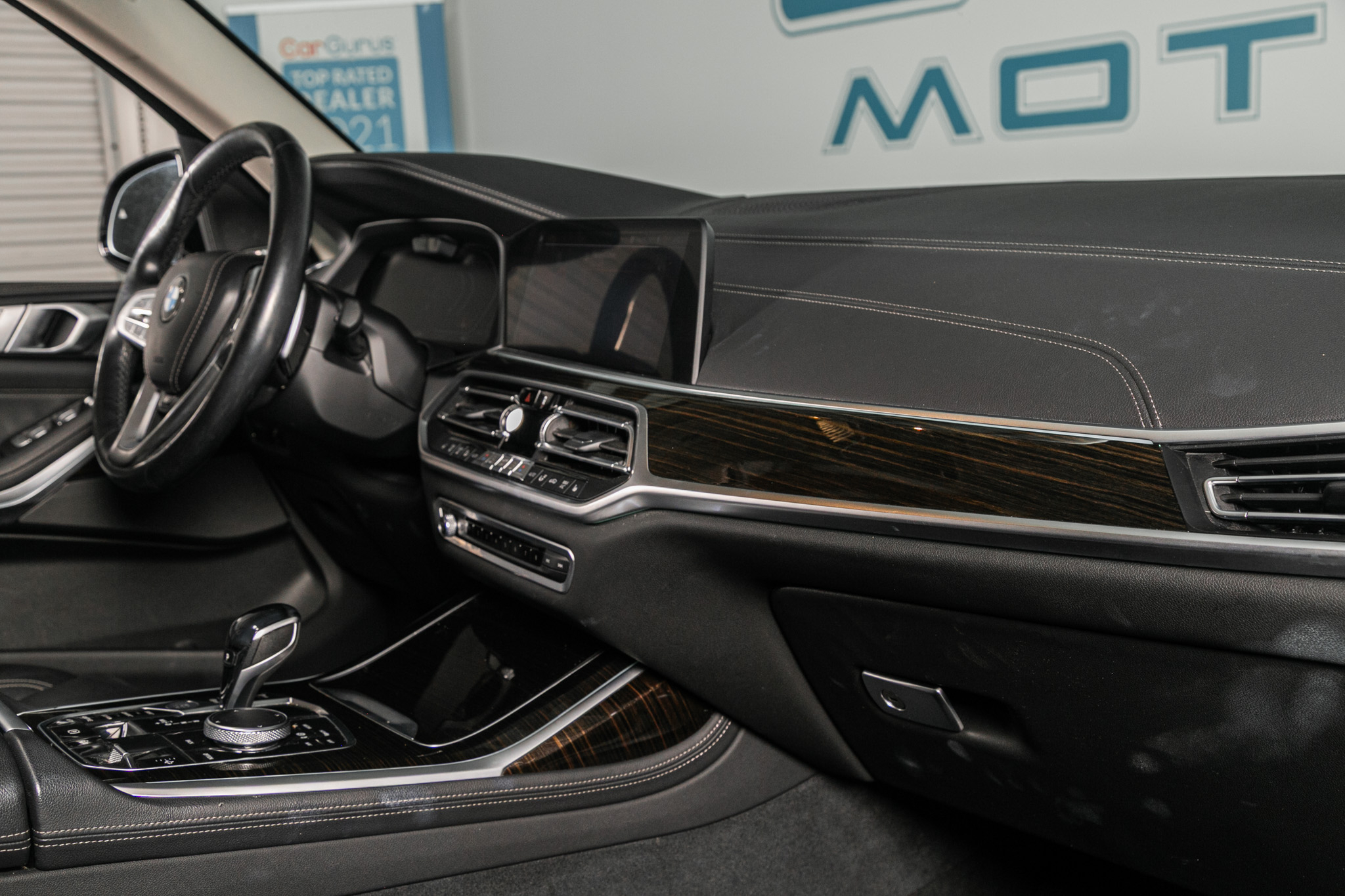 BMW X7 xDrive50i Sports Activity Vehicle 2019