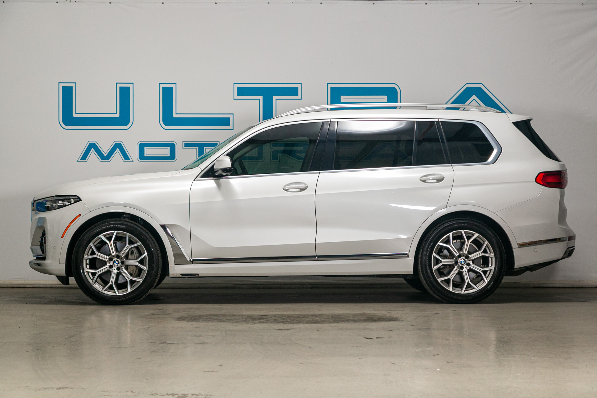 BMW X7 xDrive50i Sports Activity Vehicle 2019