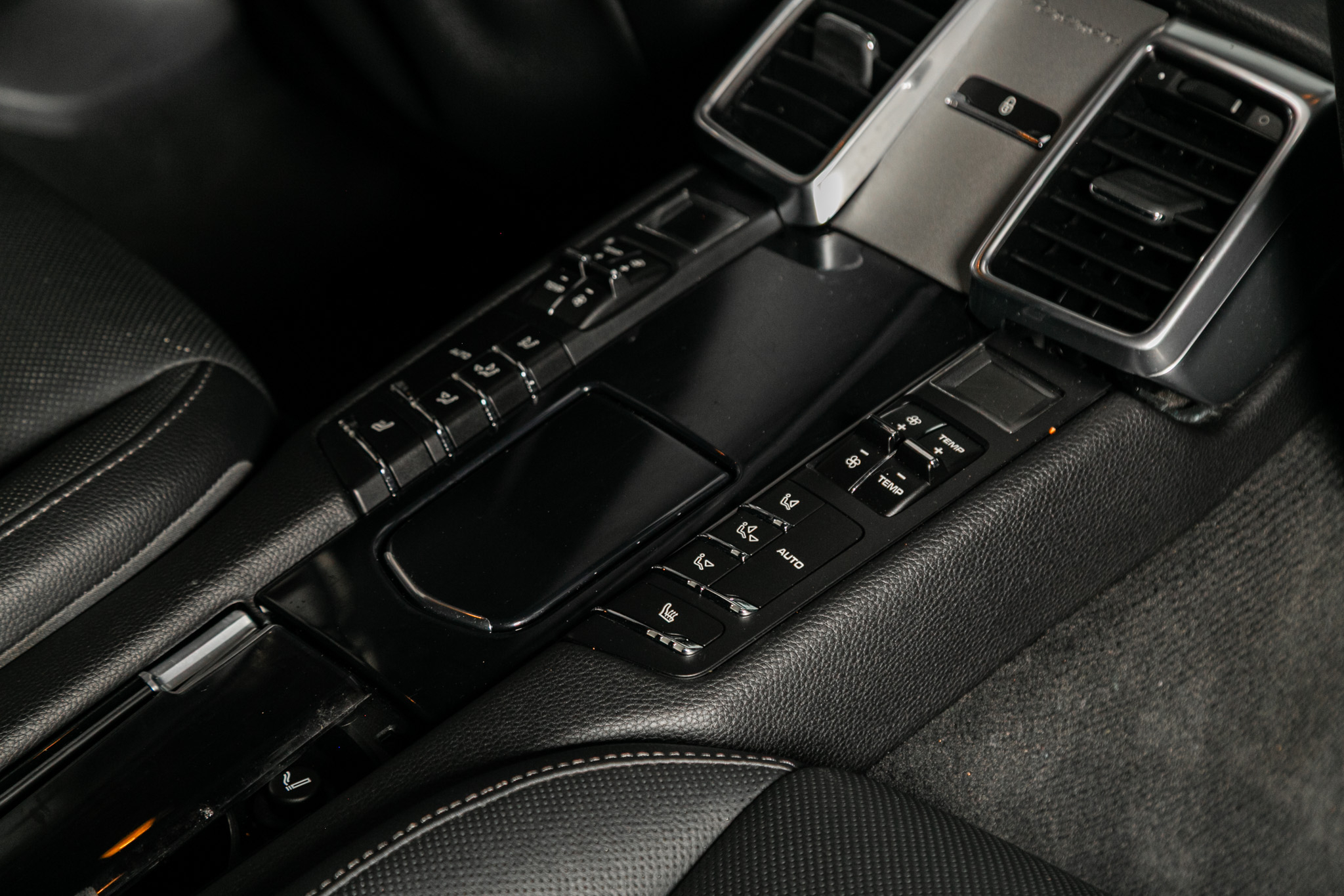 Porsche Panamera 4dr HB 4 2015