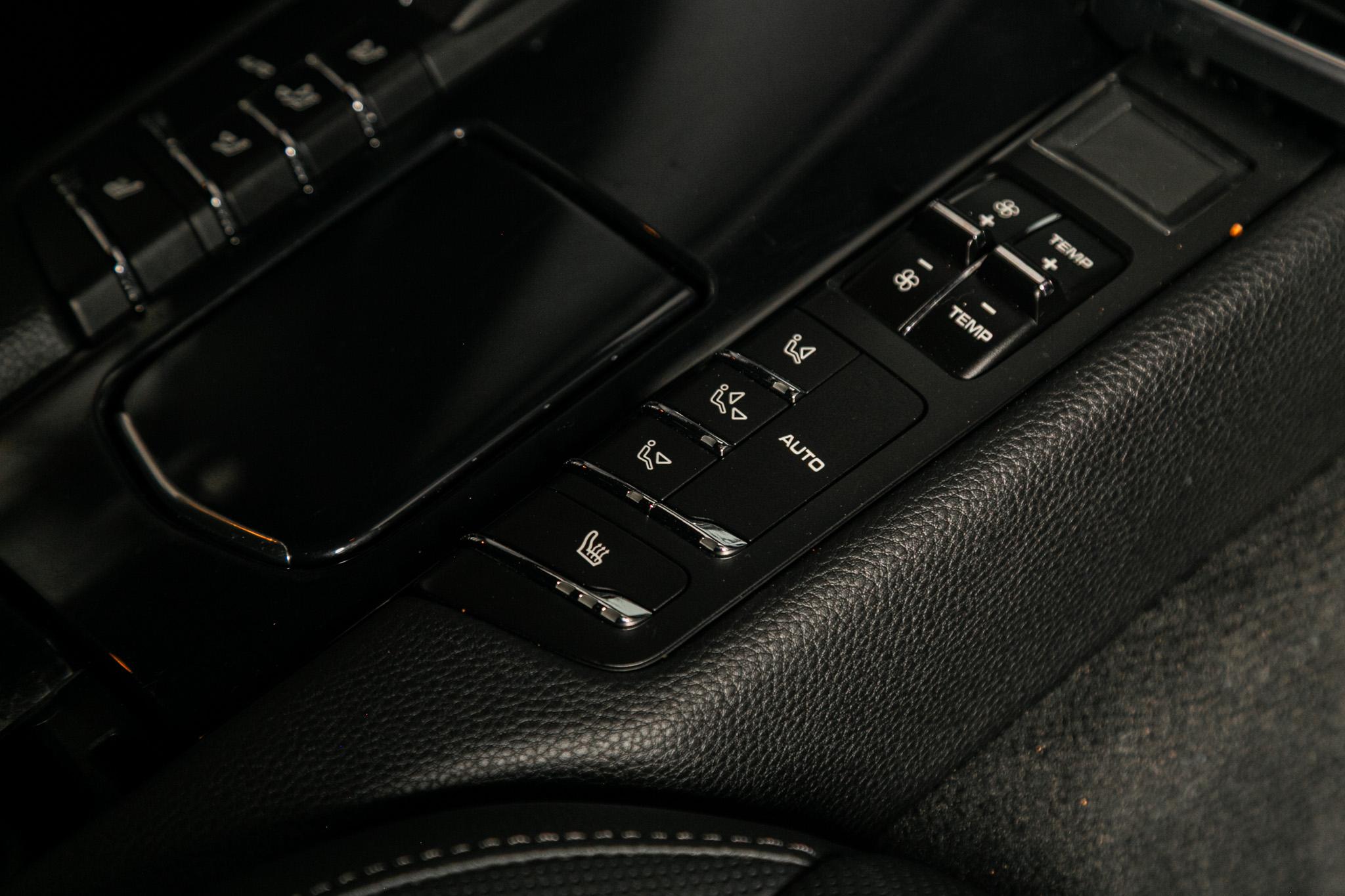 Porsche Panamera 4dr HB 4 2015