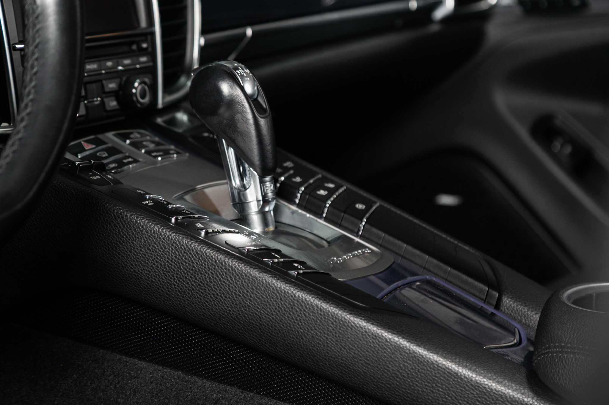 Porsche Panamera 4dr HB 4 2015