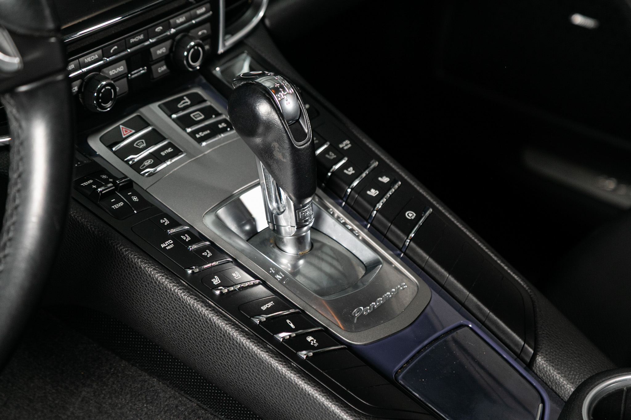 Porsche Panamera 4dr HB 4 2015