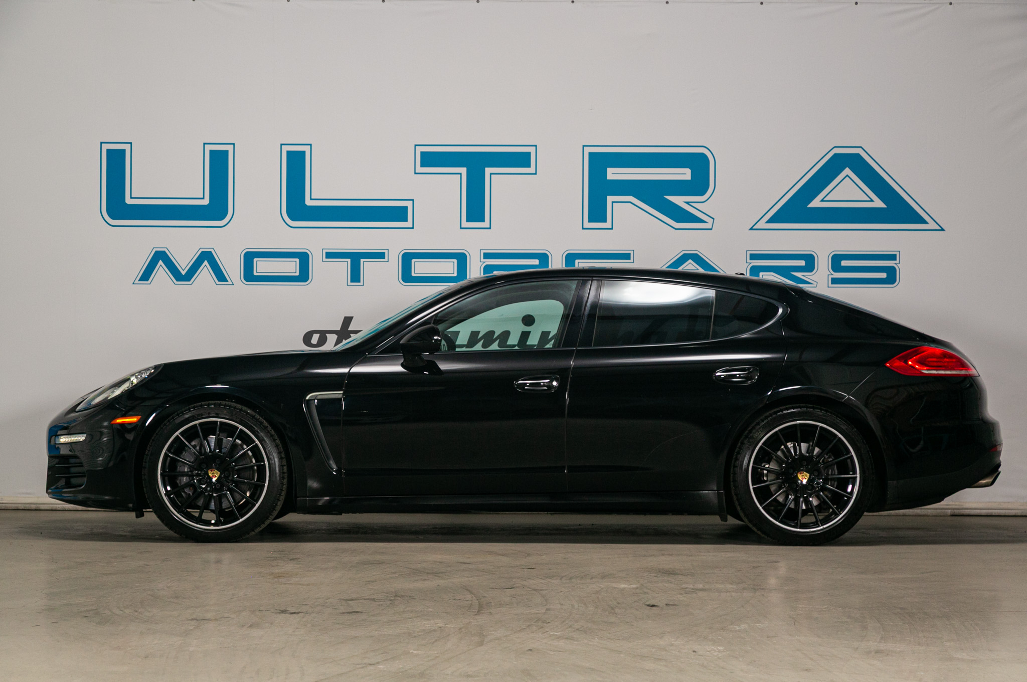 Porsche Panamera 4dr HB 4 2015