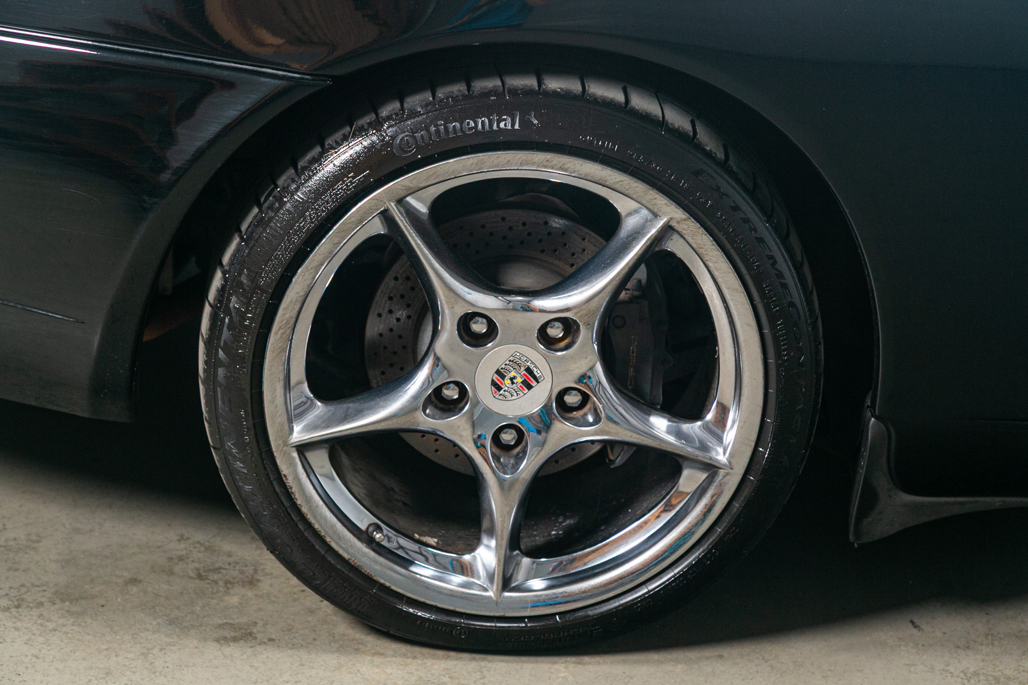 Porsche 911 Carrera 2dr Carrera Cabriolet 6-Spd Manual 2001