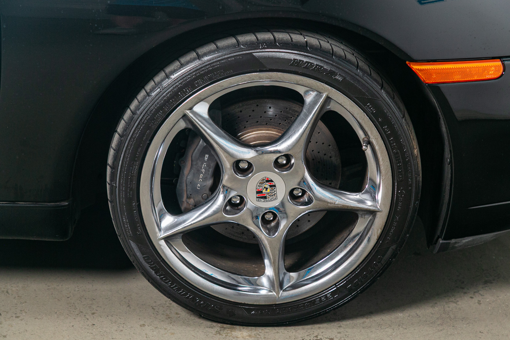 Porsche 911 Carrera 2dr Carrera Cabriolet 6-Spd Manual 2001