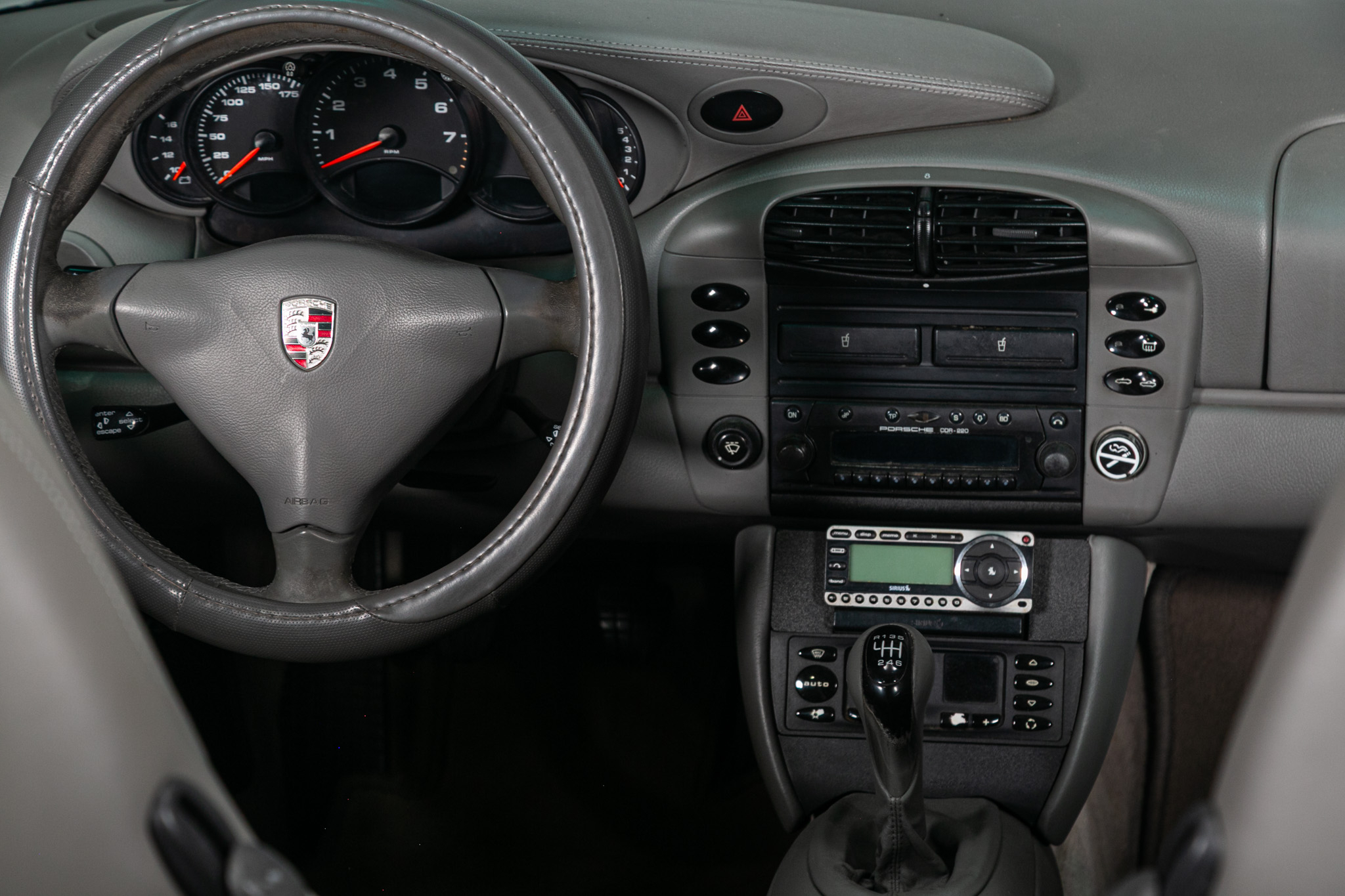 Porsche 911 Carrera 2dr Carrera Cabriolet 6-Spd Manual 2001