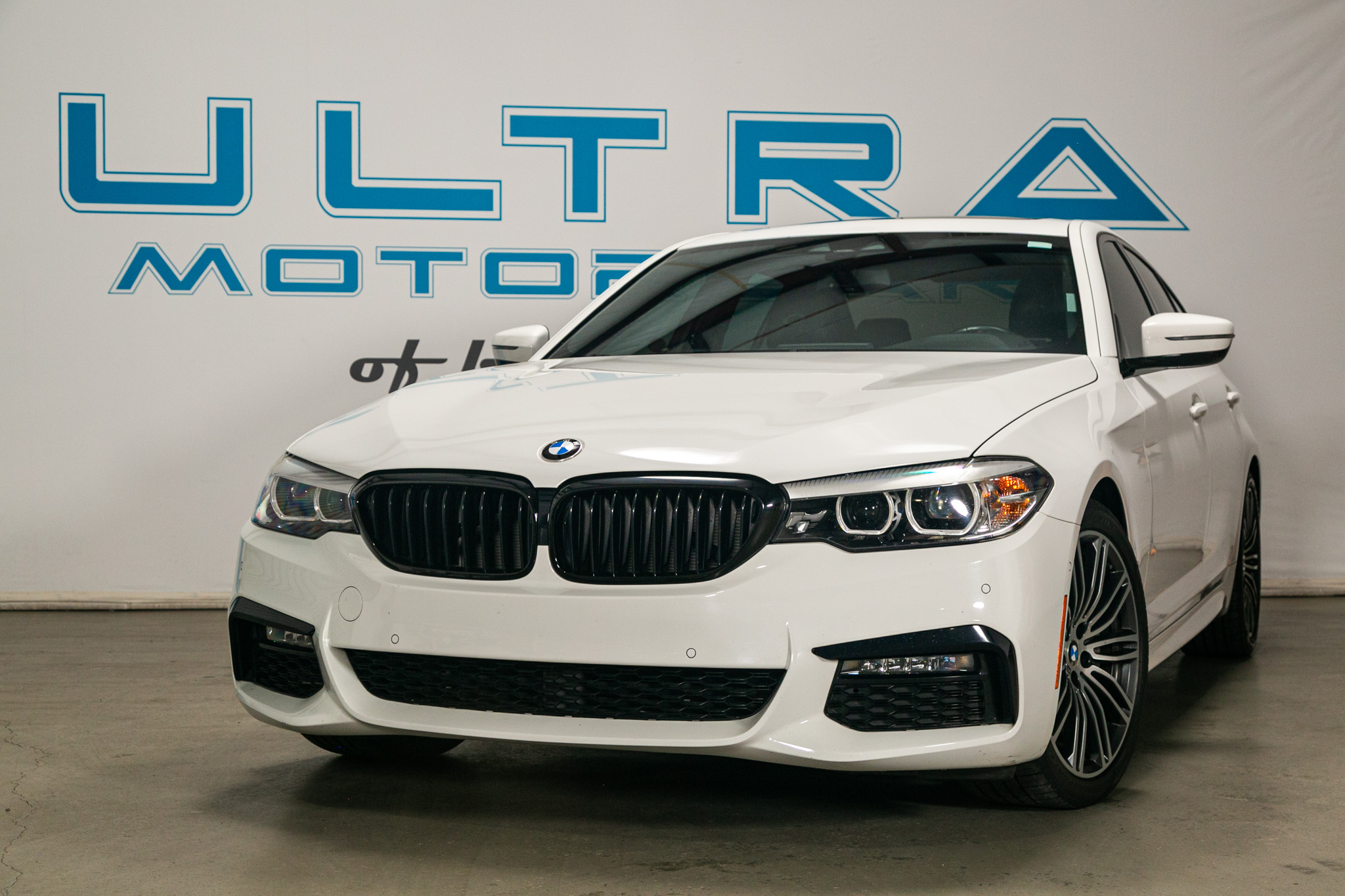 BMW 5 Series 540i Sedan 2019