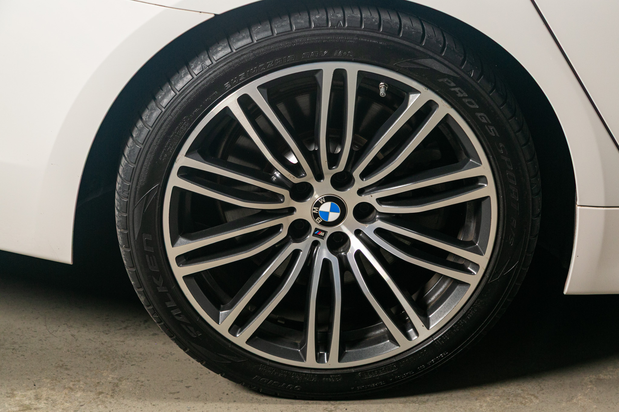 BMW 5 Series 540i Sedan 2019