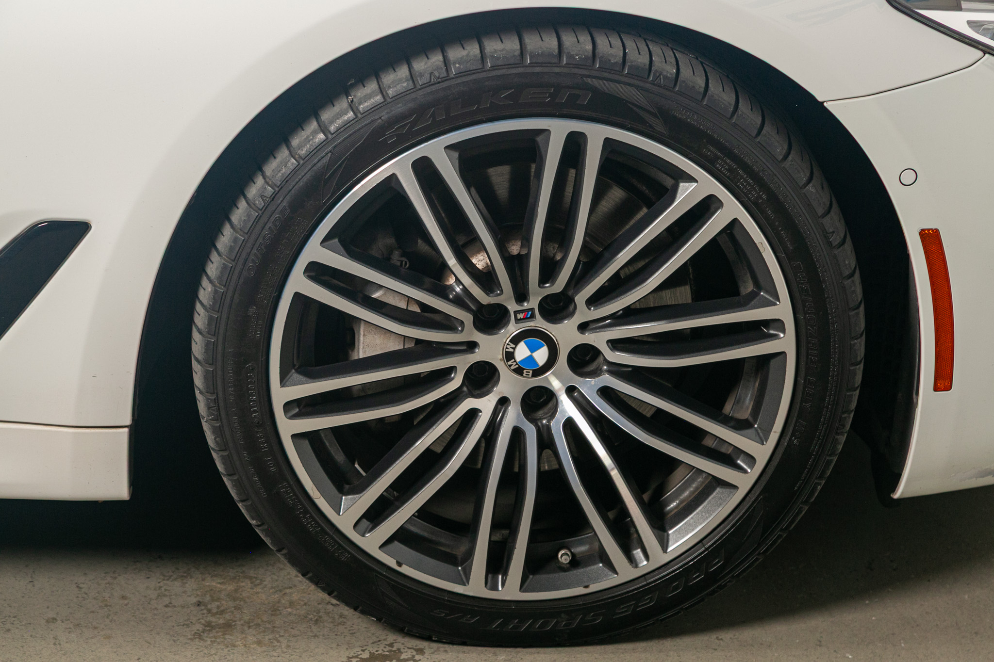 BMW 5 Series 540i Sedan 2019
