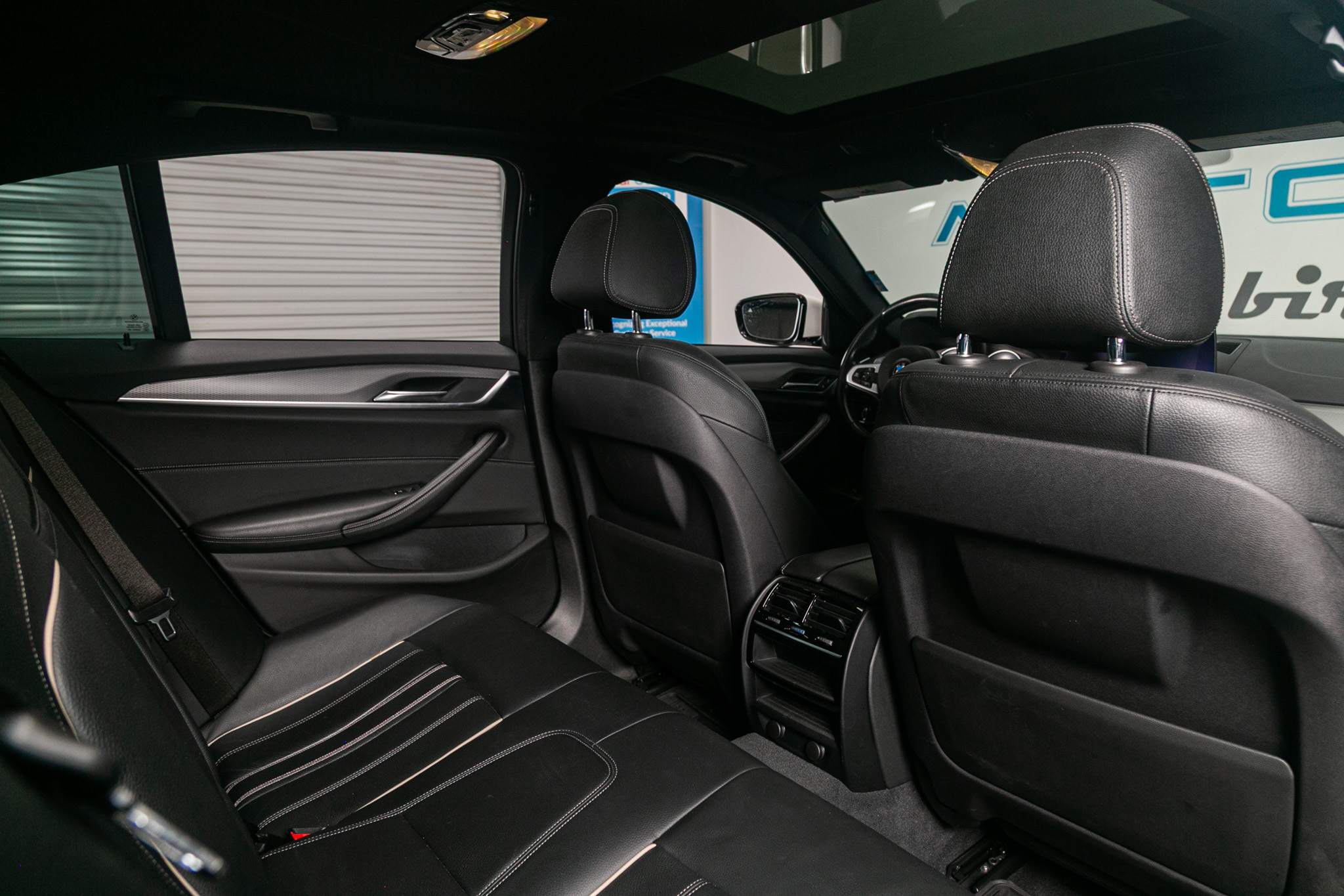 BMW 5 Series 540i Sedan 2019