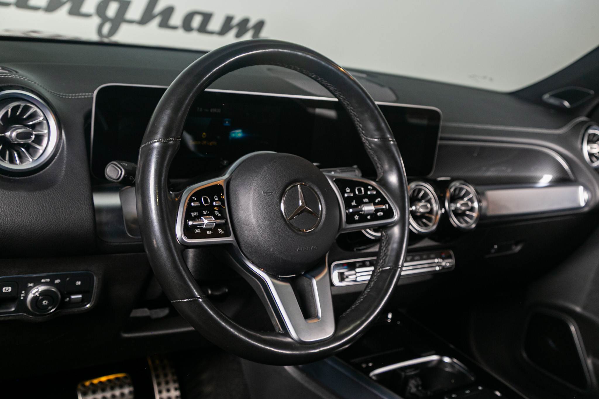 Mercedes-Benz GLB GLB 250 SUV 2021