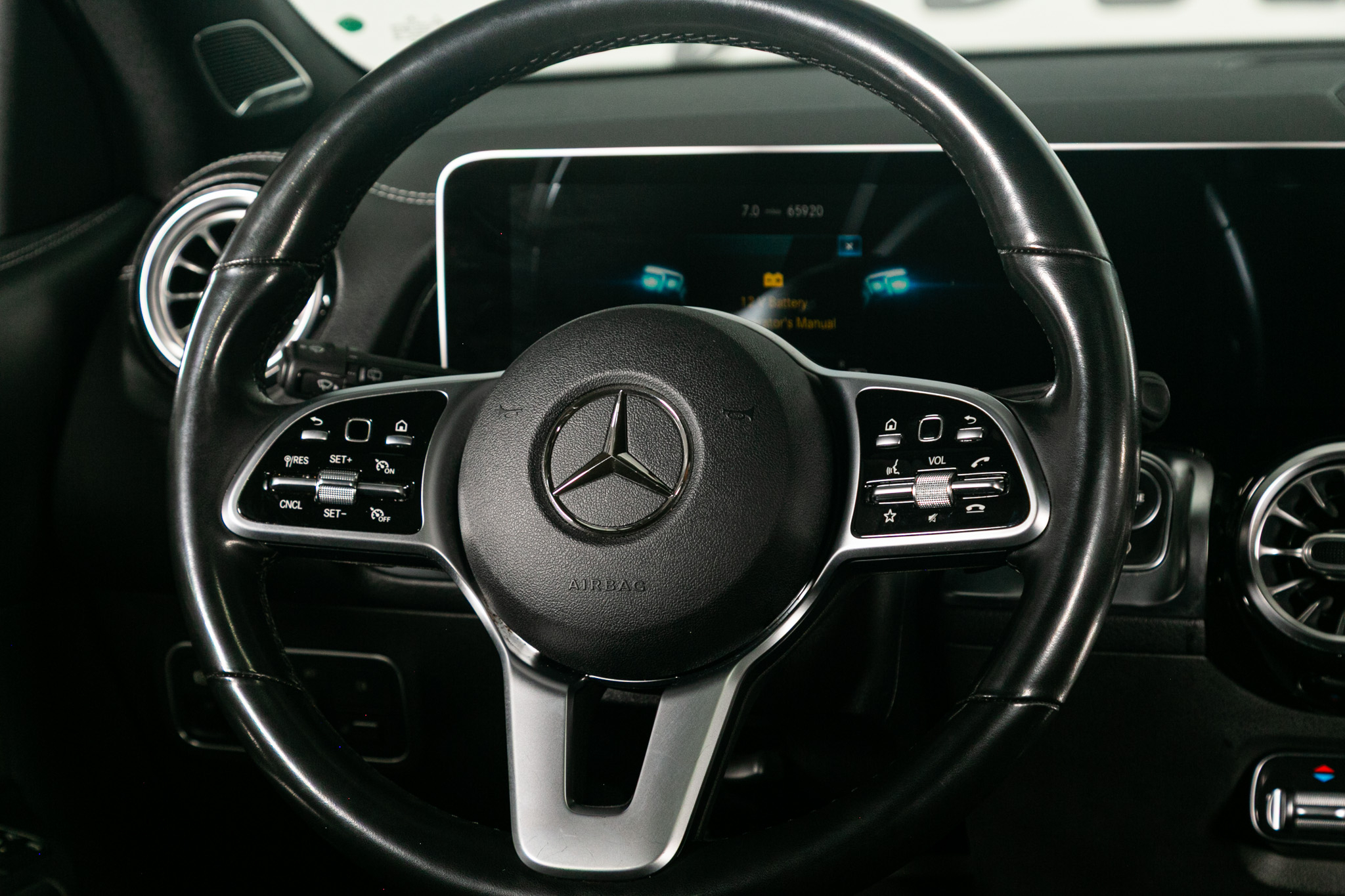 Mercedes-Benz GLB GLB 250 SUV 2021