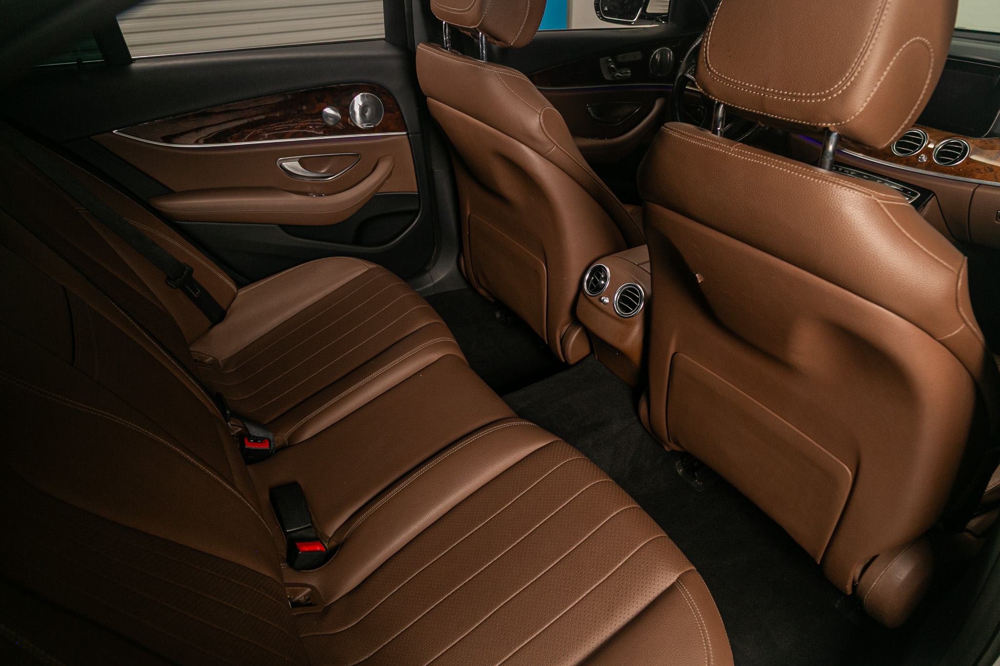 Mercedes-Benz E-Class E 300 Luxury 4MATIC Sedan 2017